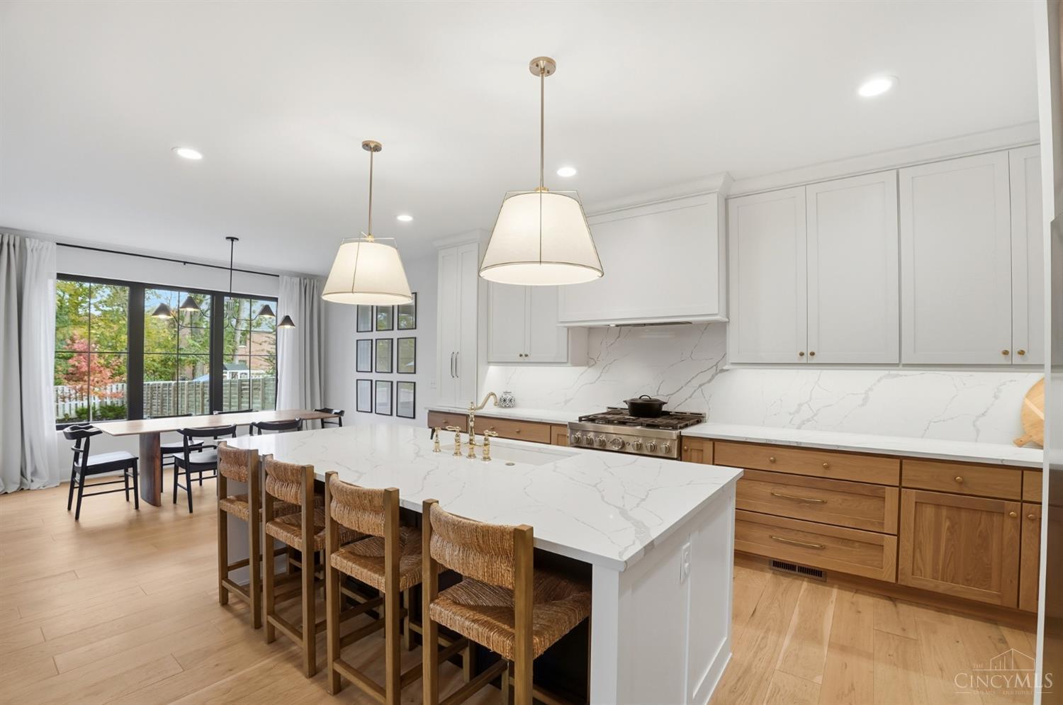 4832 Prospect Avenue