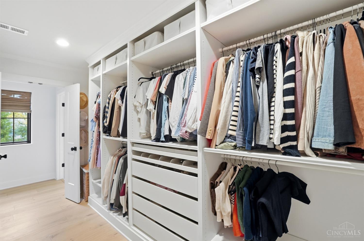 4832 Prospect Avenue