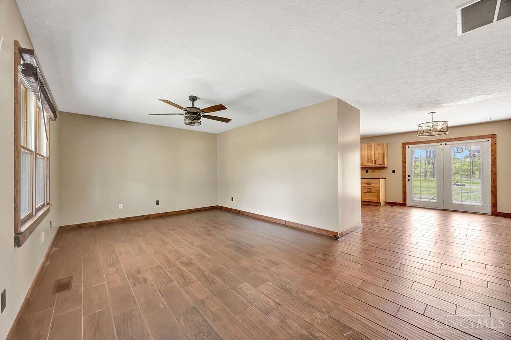 Homes for sale in Oxford Twp, OH | 3685 Millville Oxford Rd, Oxford Twp, OH 45056 | MLS# 1861089