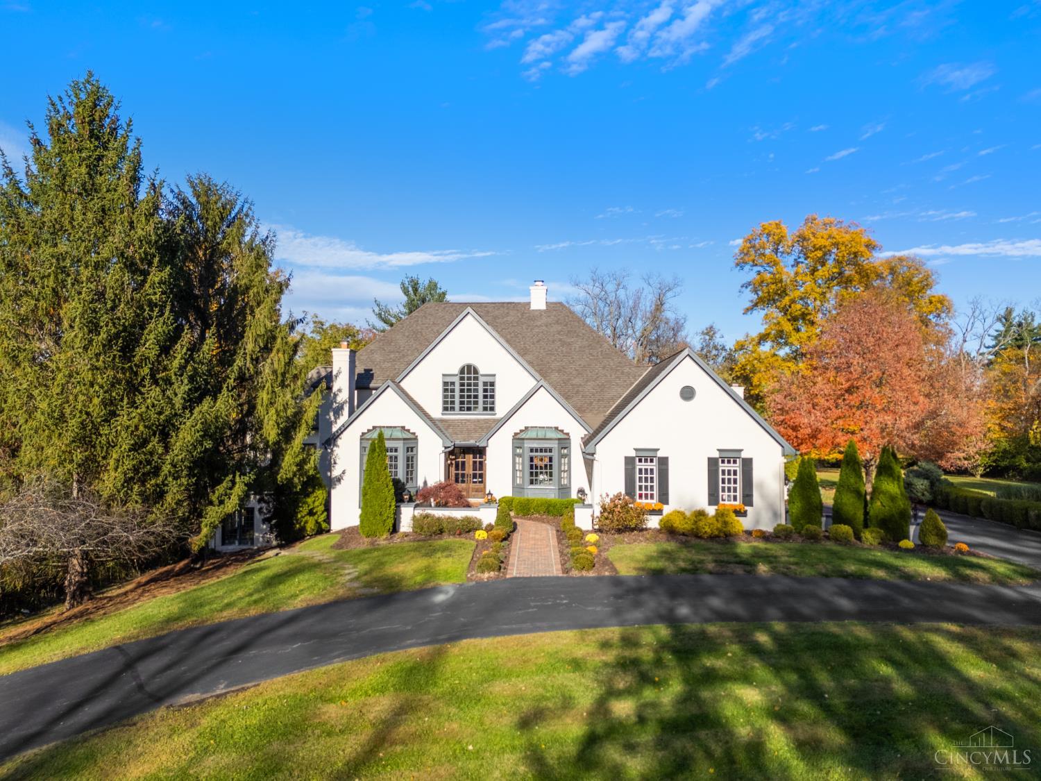 8765 Old Indian Hill Road