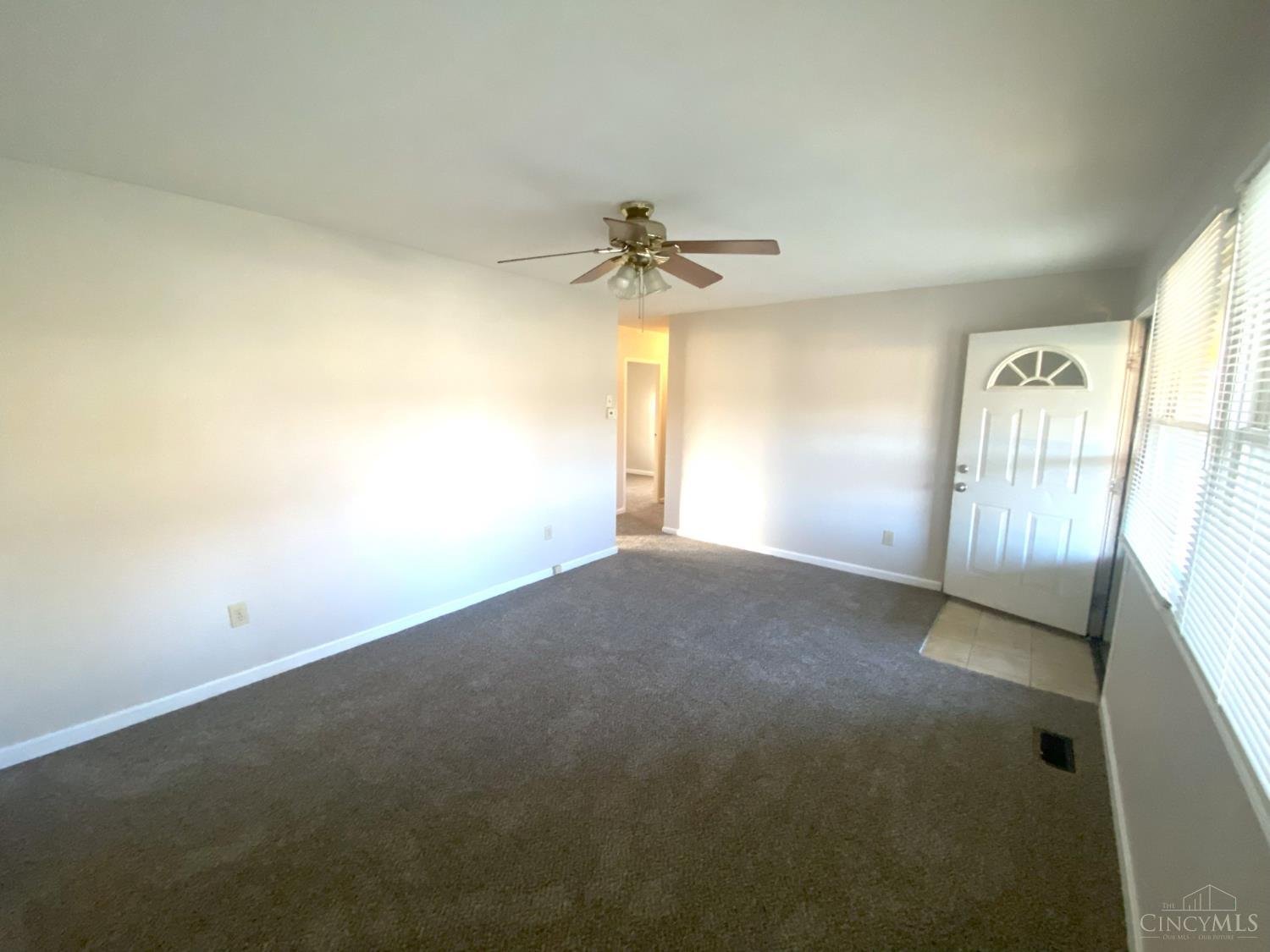 Homes for sale in Colerain Twp, OH | 9659 Cedarhurst Dr, Colerain Twp, OH 45251 | MLS# 1861157