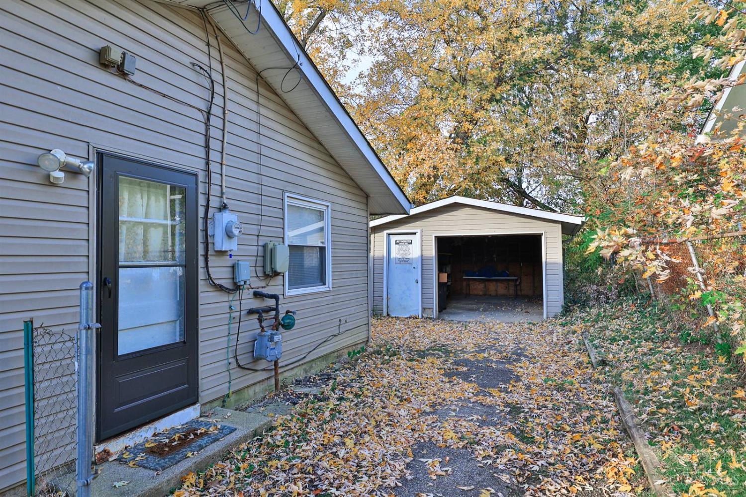 Homes for sale in Colerain Twp, OH | 9659 Cedarhurst Dr, Colerain Twp, OH 45251 | MLS# 1861157