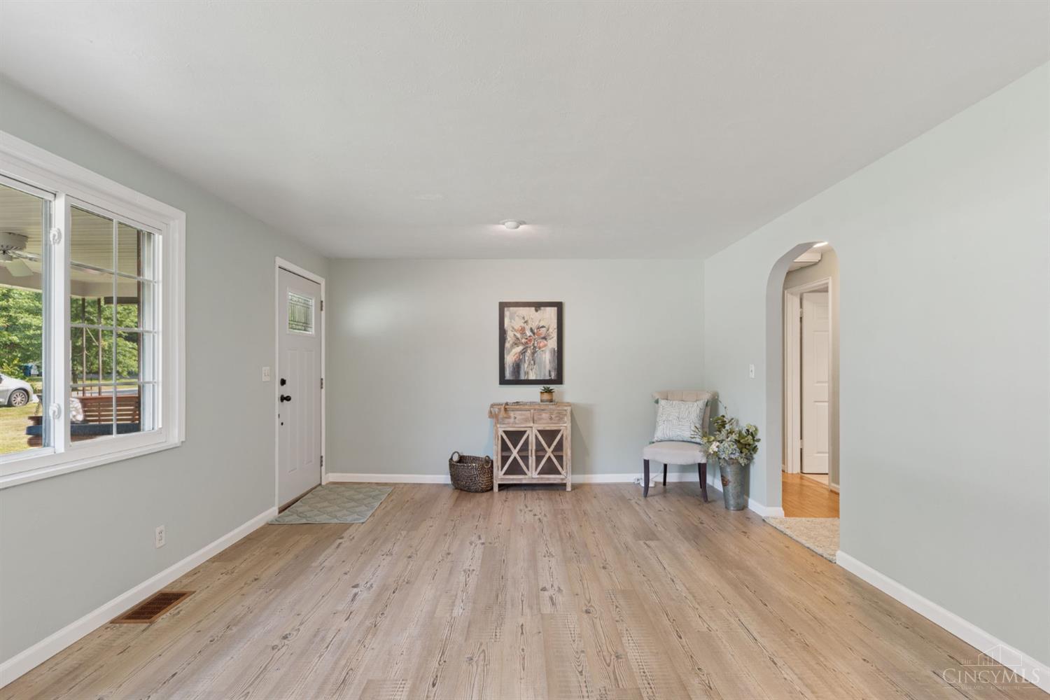 Homes for sale in Batavia Twp, OH | 4 Gumbert Dr, Batavia Twp, OH 45102 | MLS# 1861543