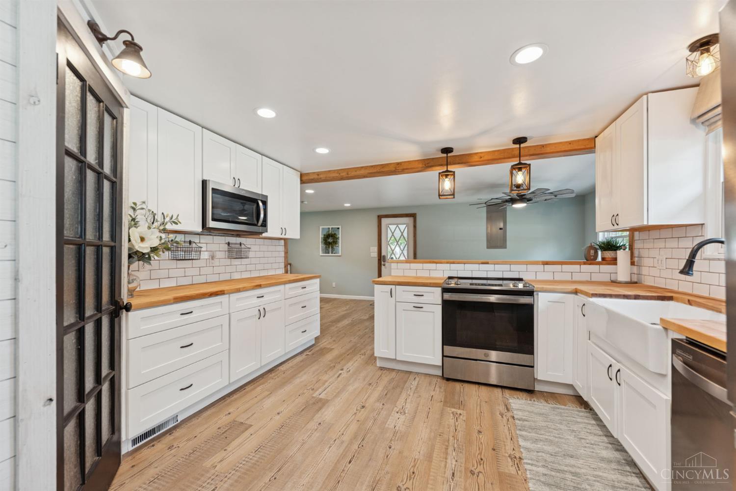 Homes for sale in Batavia Twp, OH | 4 Gumbert Dr, Batavia Twp, OH 45102 | MLS# 1861543