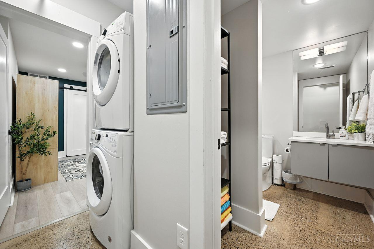 1328 Republic Street