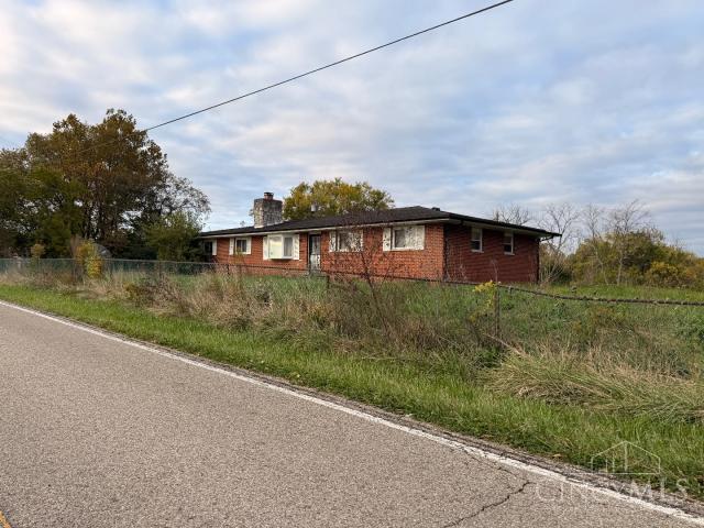 Homes for sale in Jefferson Twp, OH | 1281 S Snyder Rd, Jefferson Twp, OH 45345 | MLS# 1861625