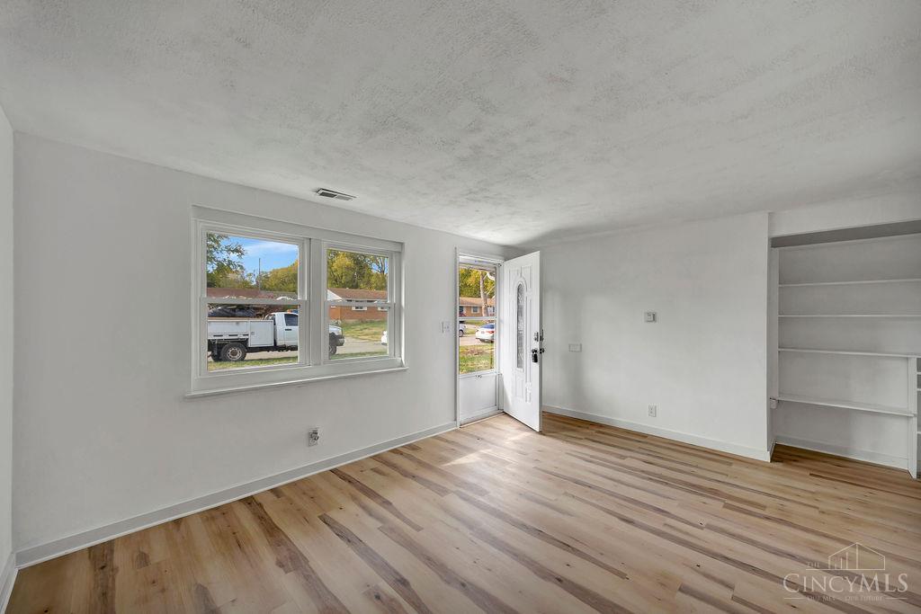 Homes for sale in New Miami, OH | 1604 Wichita Dr S, New Miami, OH 45013 | MLS# 1861600