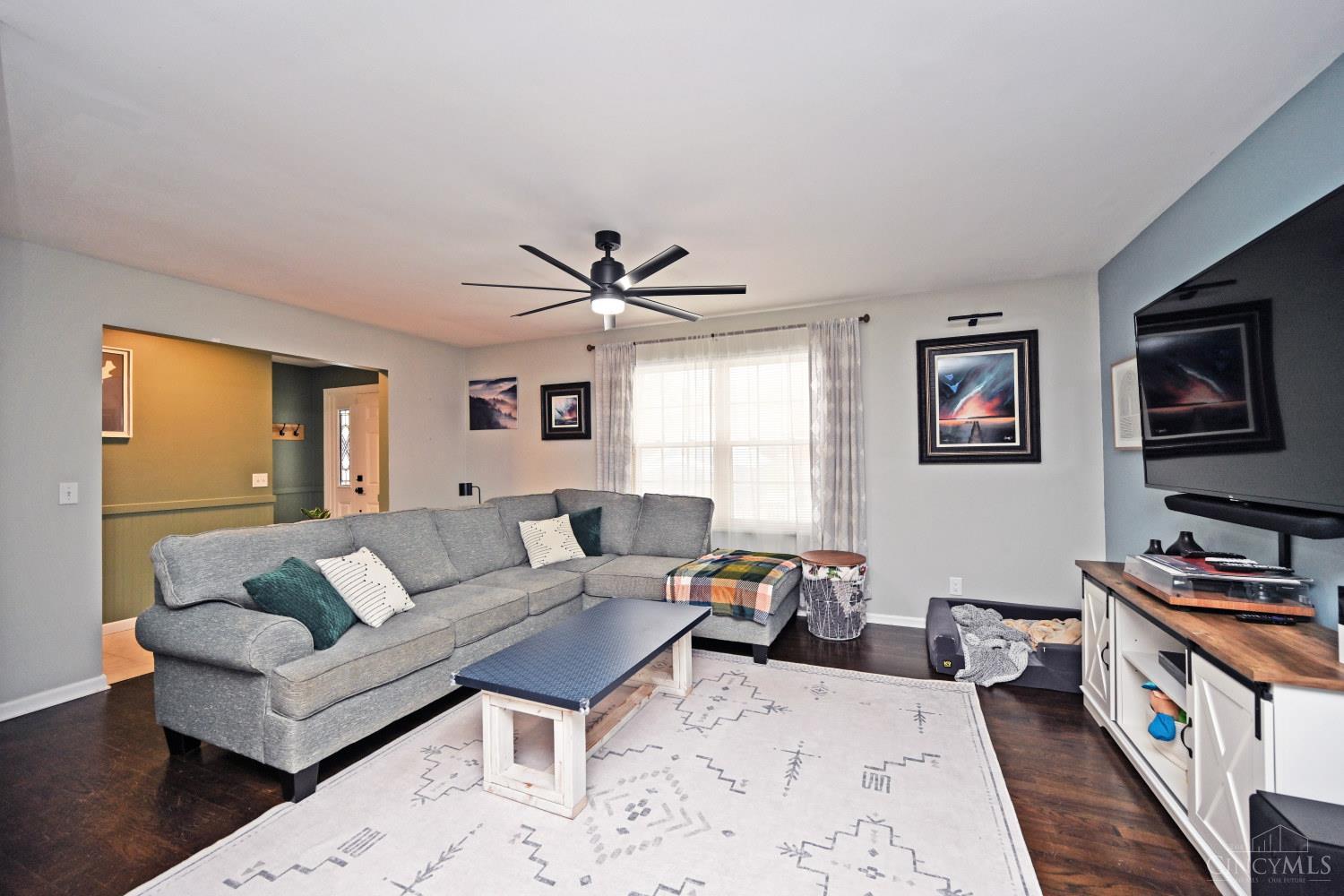 Homes for sale in Springfield Twp., OH | 1780 Springdale Rd, Springfield Twp., OH 45231 | MLS# 1861526