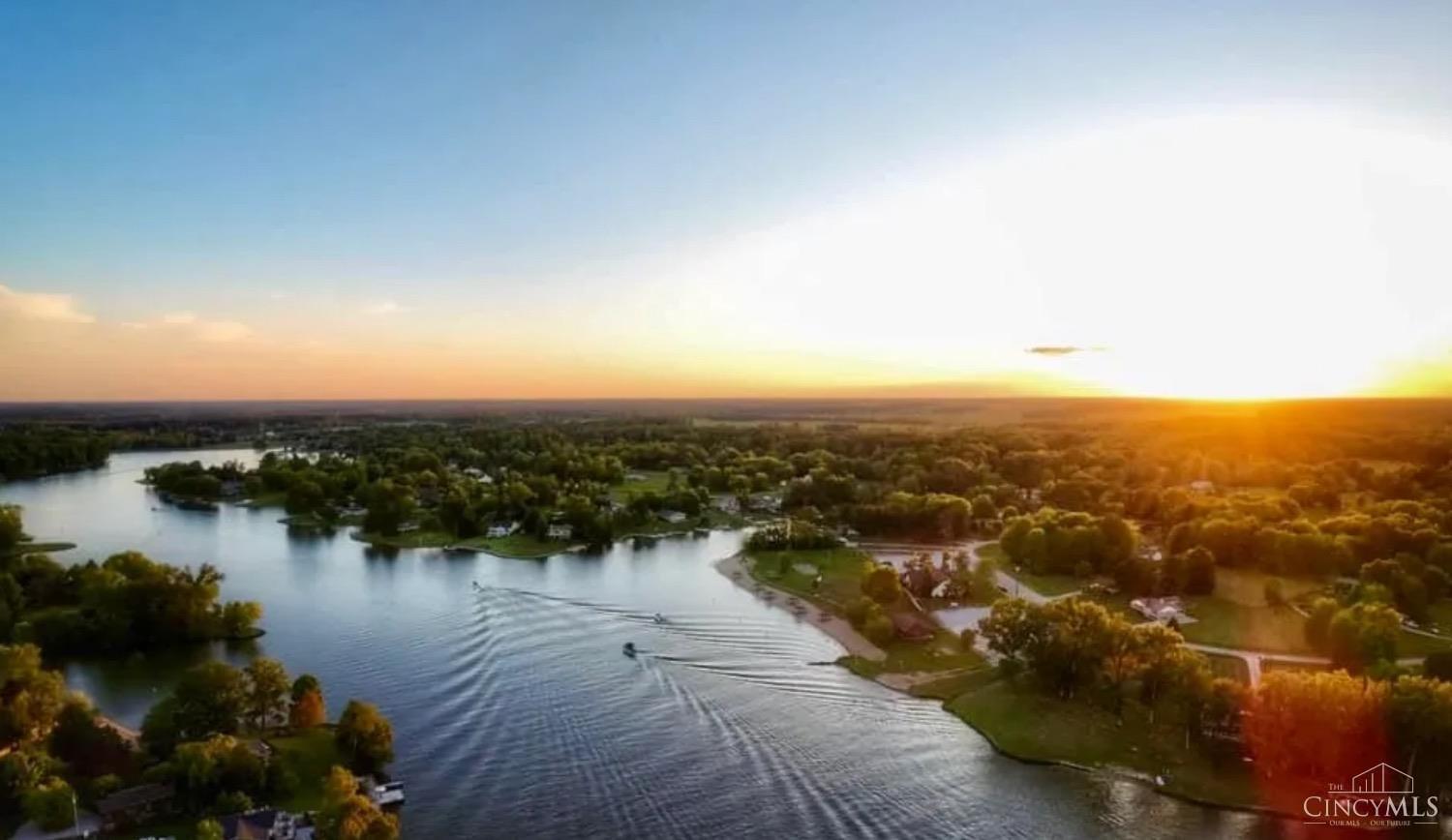 Homes for sale in Perry Twp, OH | 976 Krupp Dr, Perry Twp, OH 45118 | MLS# 1861605