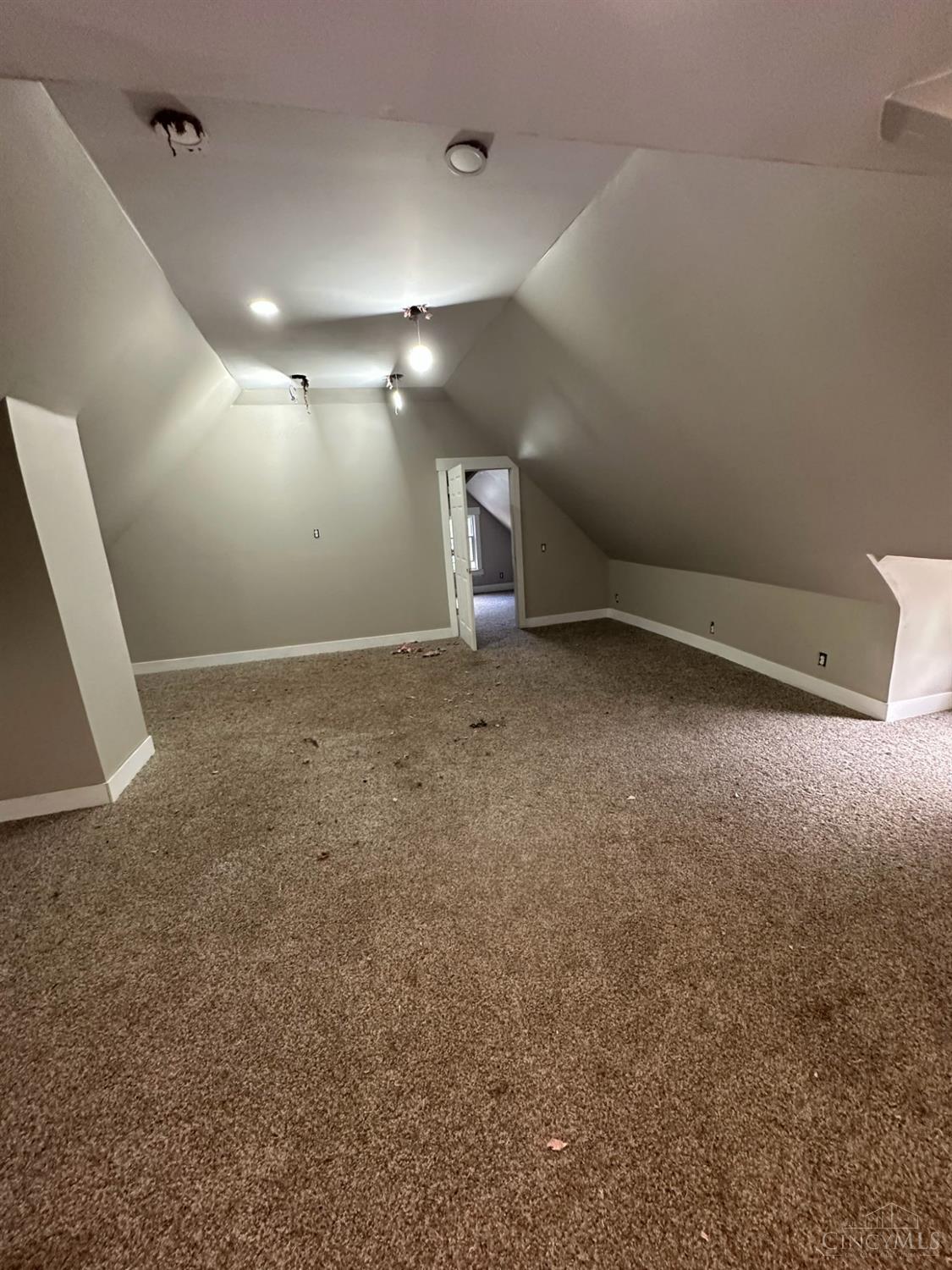 435 Purcell Avenue, Cincinnati, OH, 45205 — photo 4