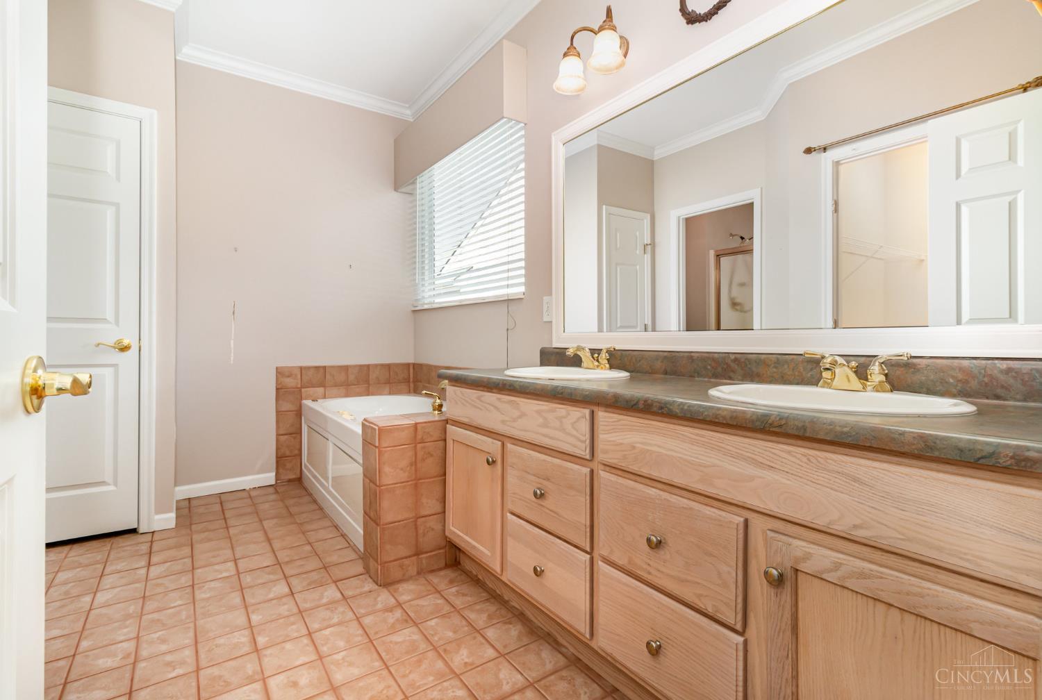 8018 Jeannes Creek Lane