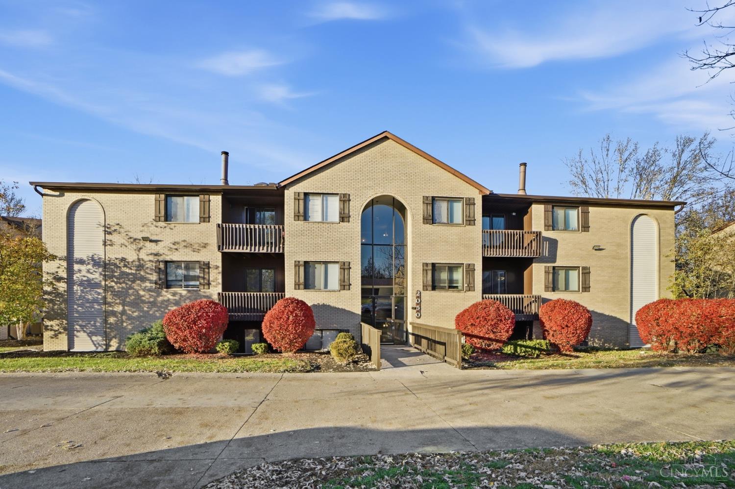 Homes for sale in Fairfield, OH | 2050 Woodtrail Dr #53, Fairfield, OH 45014 | MLS# 1862298