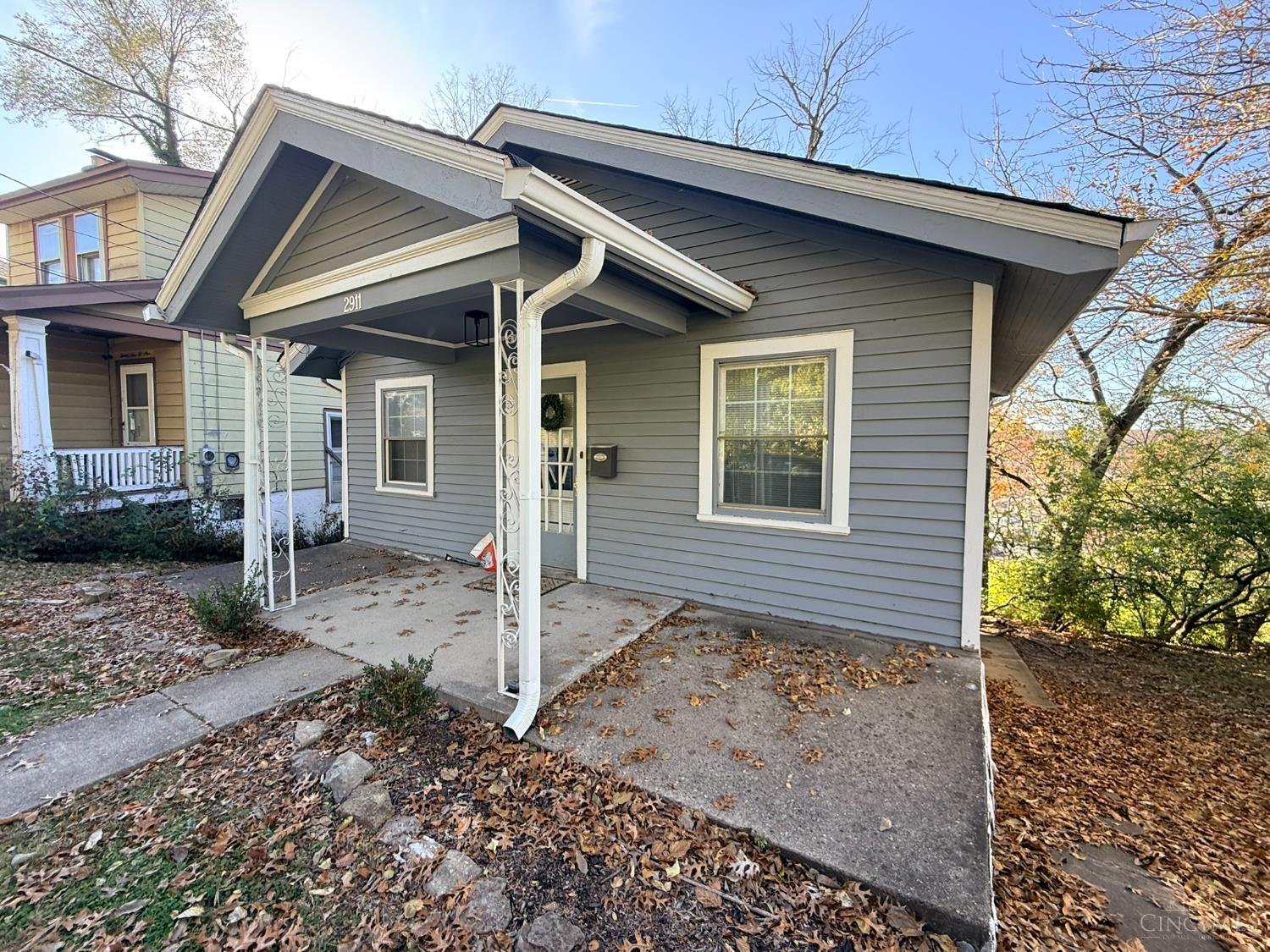 Homes for sale in Cincinnati, OH | 2911 Maisel Dr, Cincinnati, OH 45220 | MLS# 1862376