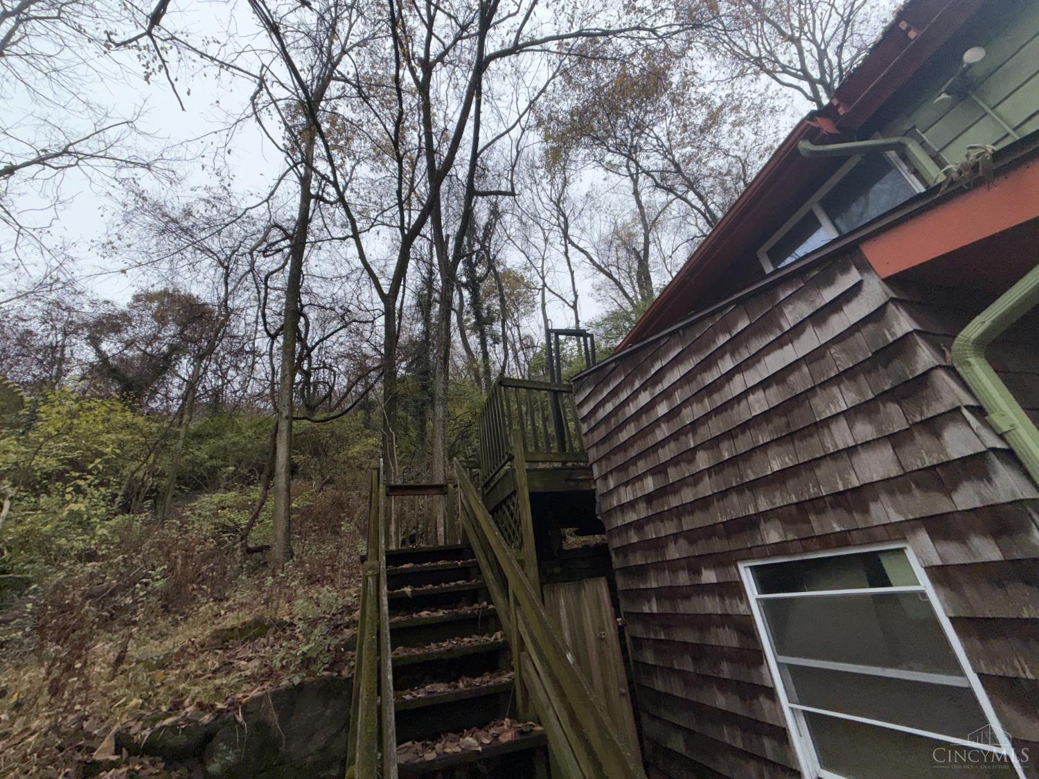 Homes for sale in Cincinnati, OH | 2485 Warsaw Ave, Cincinnati, OH 45204 | MLS# 1862642