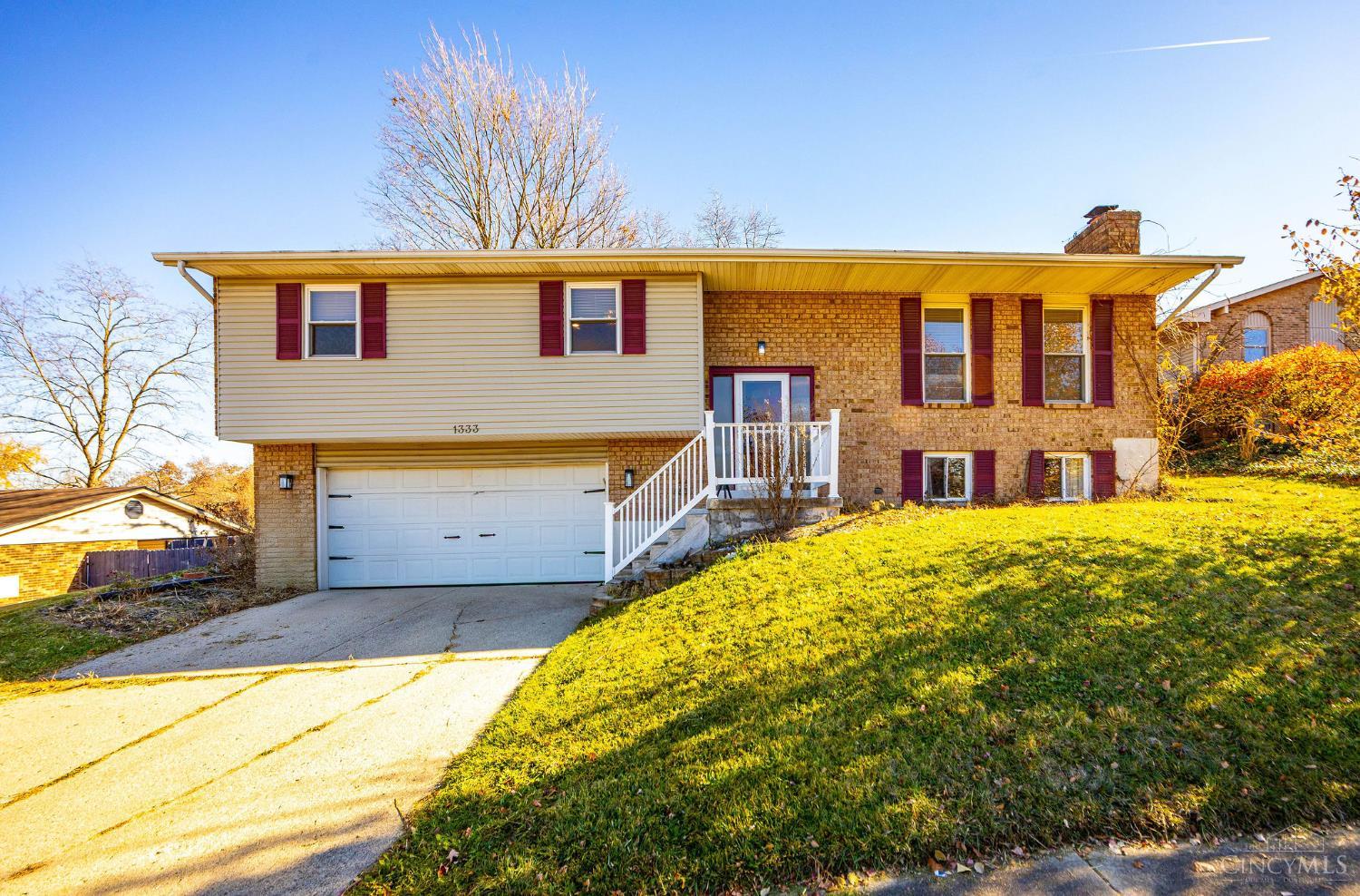 Homes for sale in West Carrollton, OH | 1333 S Elm St, West Carrollton, OH 45449 | MLS# 1862189