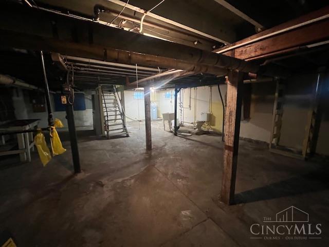 Homes for sale in Middletown, OH | 805 Mary Etta St, Middletown, OH 45042 | MLS# 1862745