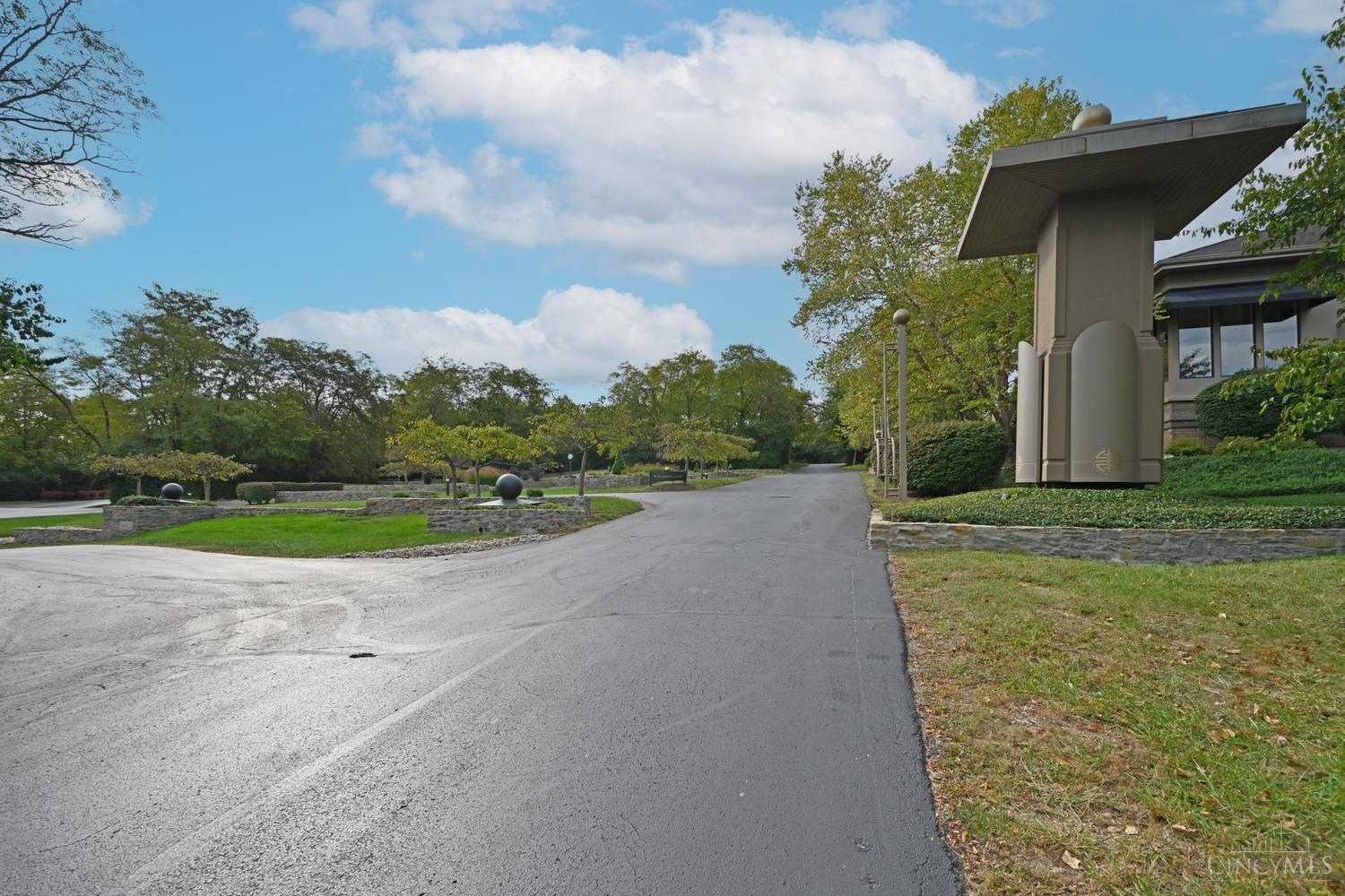 4401 Observatory, West Chester, OH, 45069 — photo 3