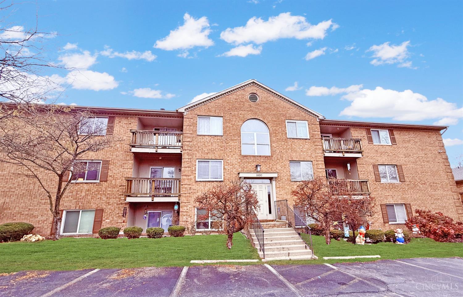 Homes for sale in Fairfield, OH | 1630 Gelhot Dr #5, Fairfield, OH 45014 | MLS# 1862667