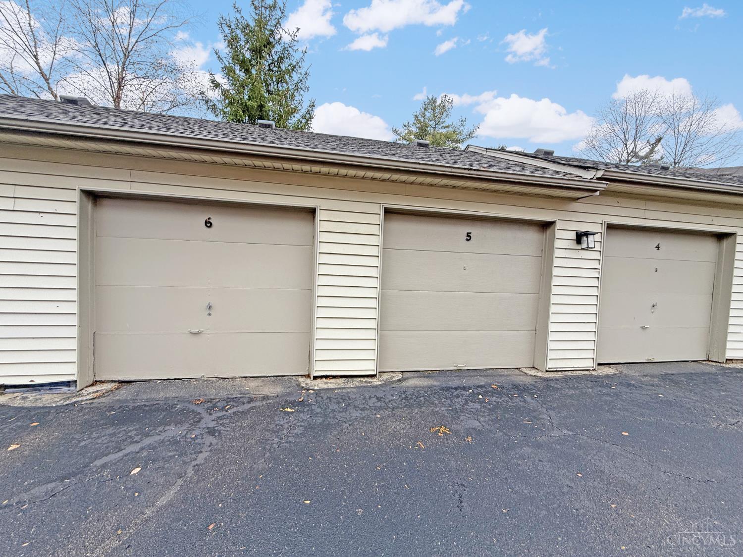 Homes for sale in Fairfield, OH | 1630 Gelhot Dr #5, Fairfield, OH 45014 | MLS# 1862667