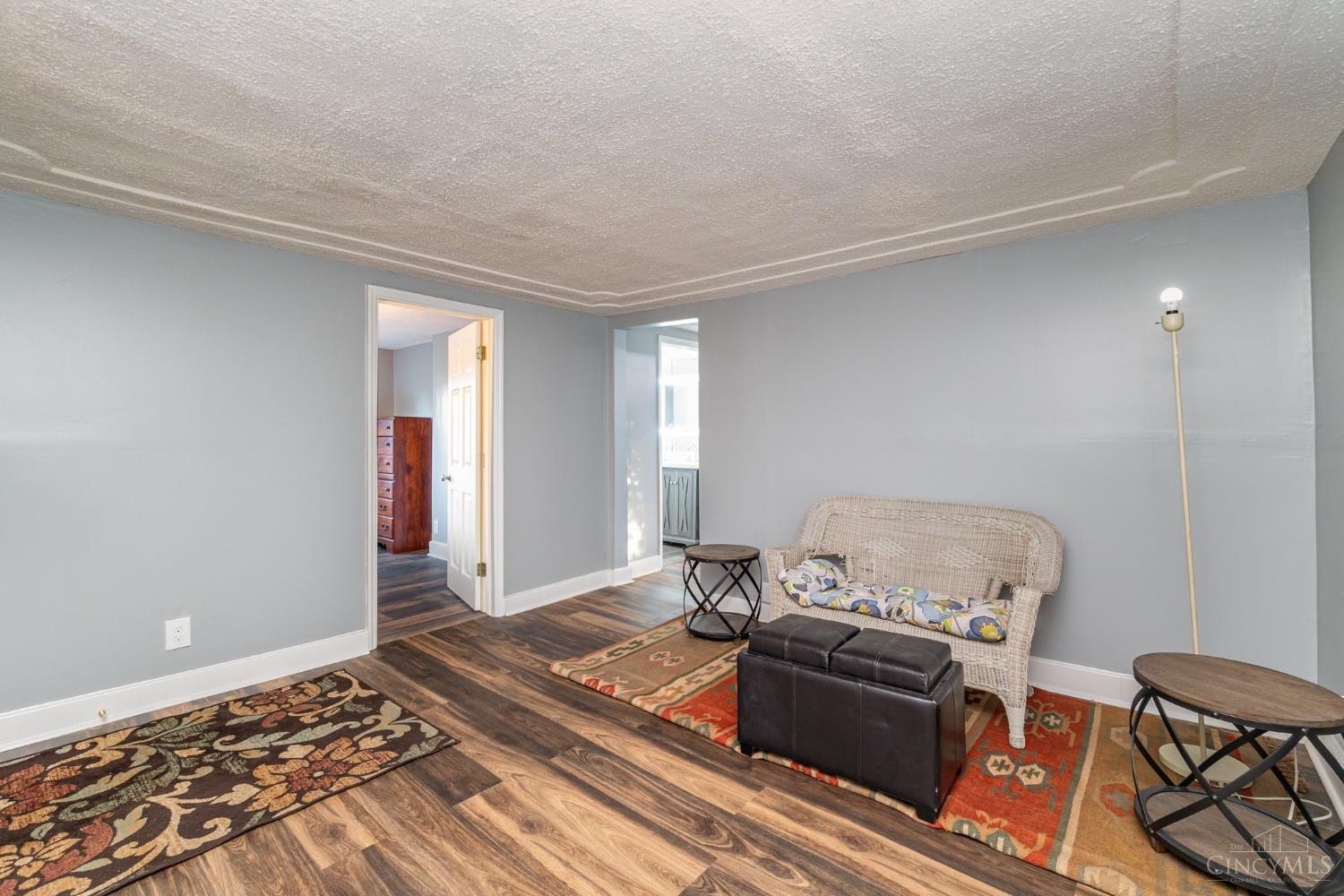 163 Washington Avenue, Glendale, OH, 45246 — photo 7