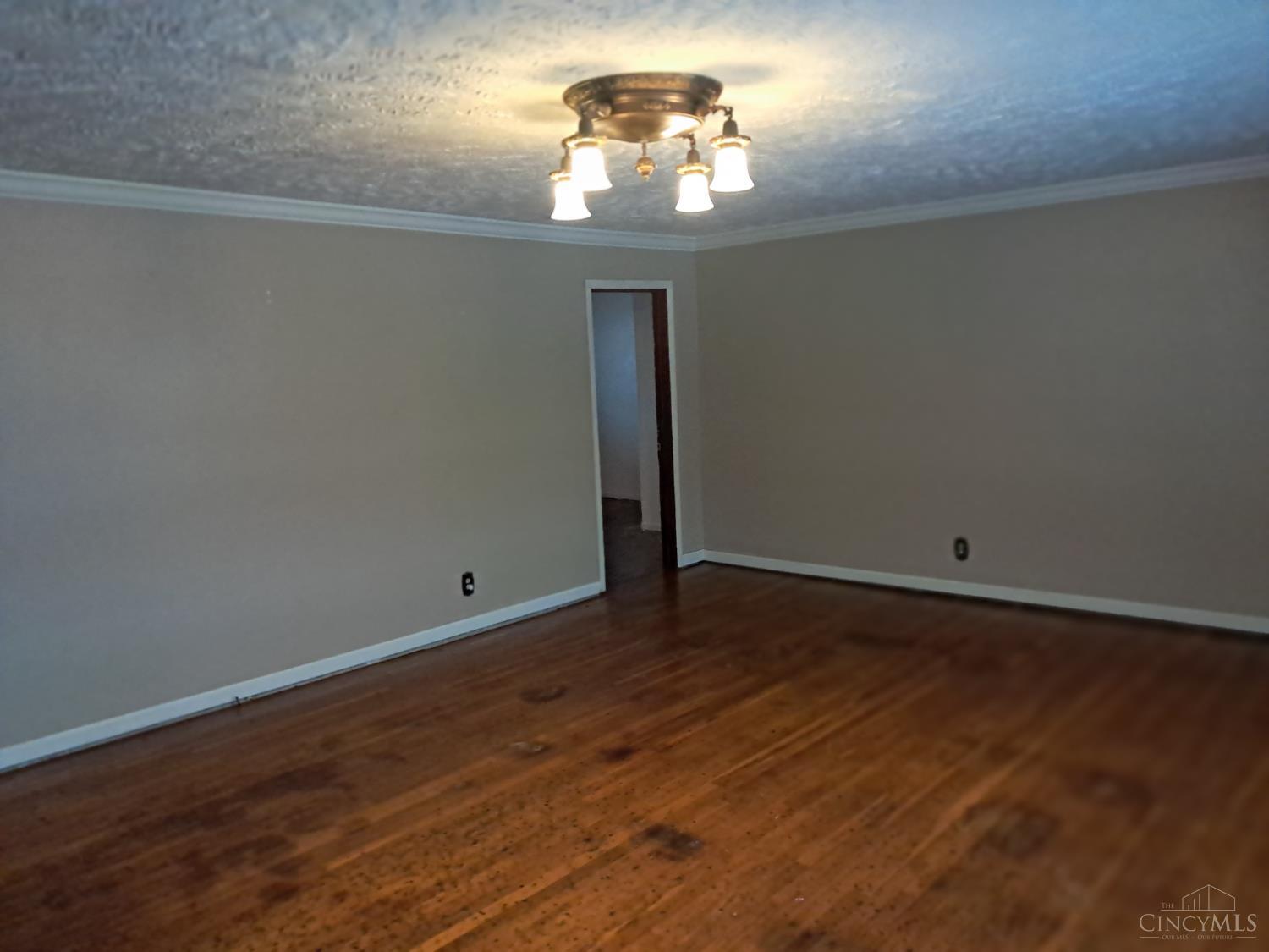 Homes for sale in Aberdeen, OH | 1730 Braeburn Rd, Aberdeen, OH 45101 | MLS# 1862276