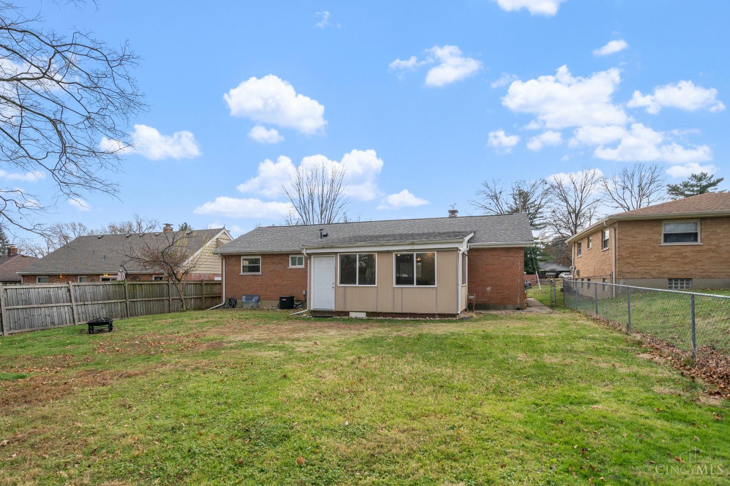 Homes for sale in Colerain Twp, OH | 3408 Rocker, Colerain Twp, OH 45239 | MLS# 1863443