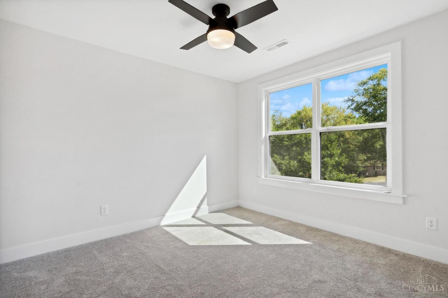 Homes for sale in Middletown, OH | 2619 Central Ave, Middletown, OH 45044 | MLS# 1826664