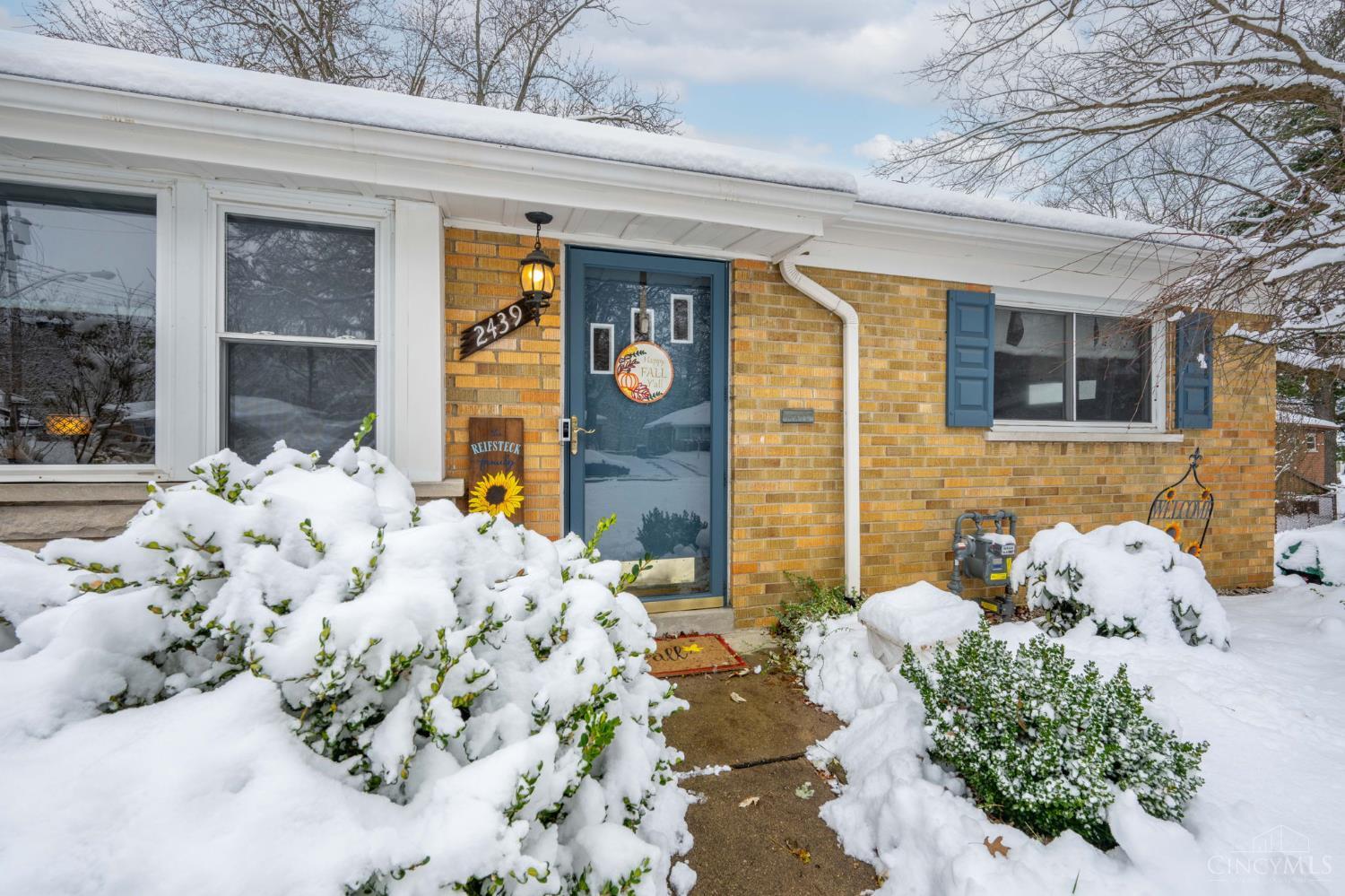 Homes for sale in Colerain Twp, OH | 2439 Pin Ct, Colerain Twp, OH 45239 | MLS# 1863490