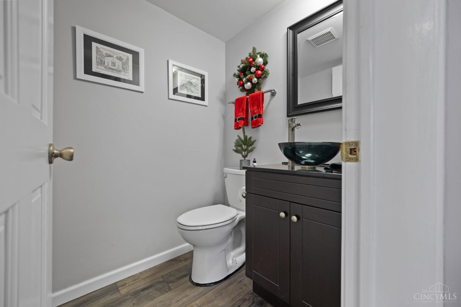 Homes for sale in Miami Twp, OH | 7368 Pickway Dr, Miami Twp, OH 45233 | MLS# 1863161