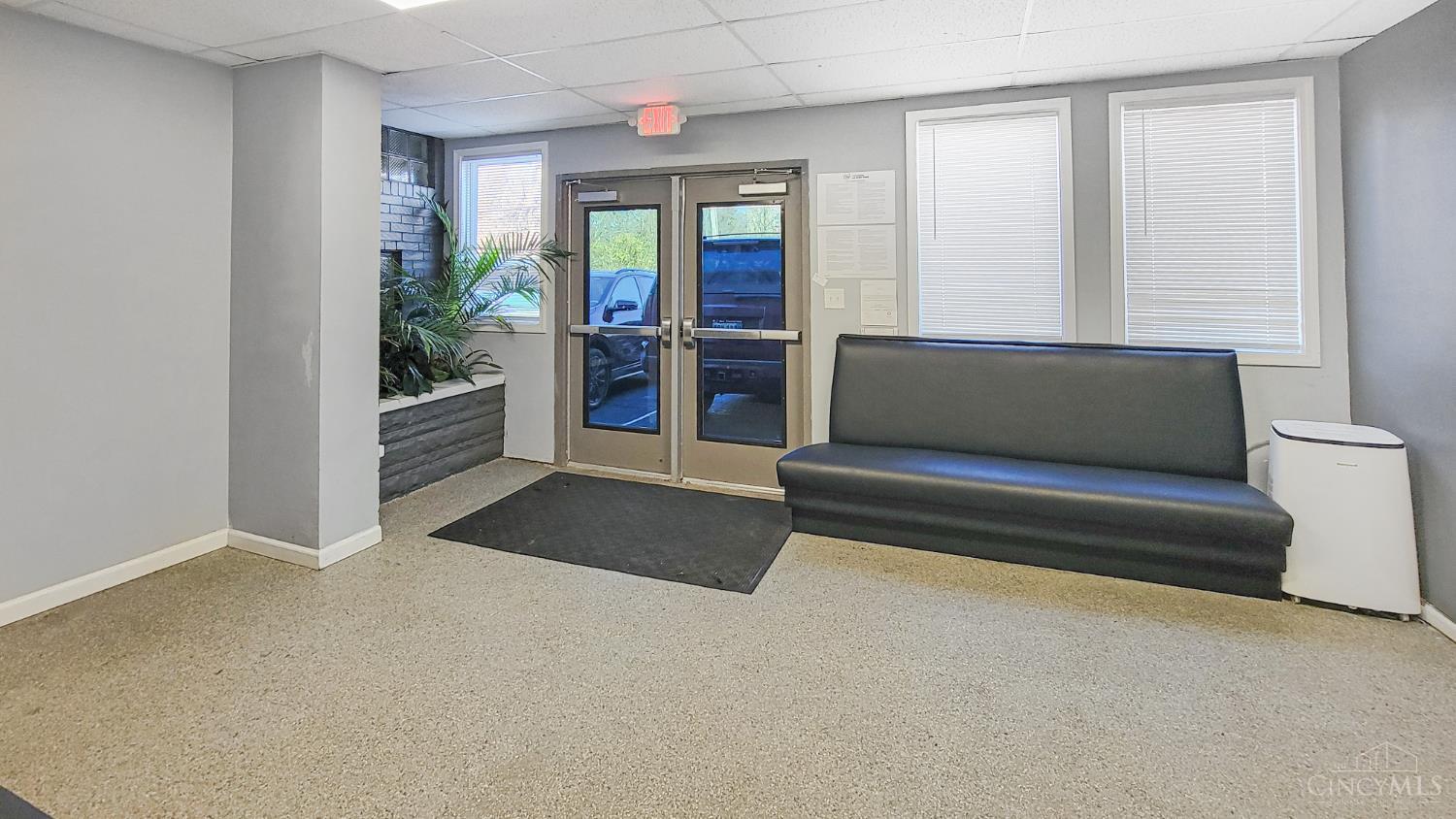 8227 Daly Road, Cincinnati, OH, 45231 — photo 10