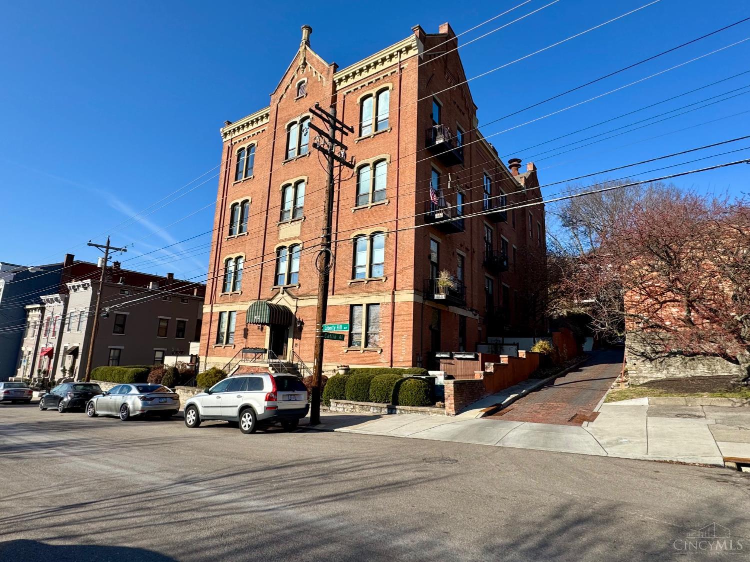 412 Liberty Hill #1B, Cincinnati, OH, 45202 — photo 2