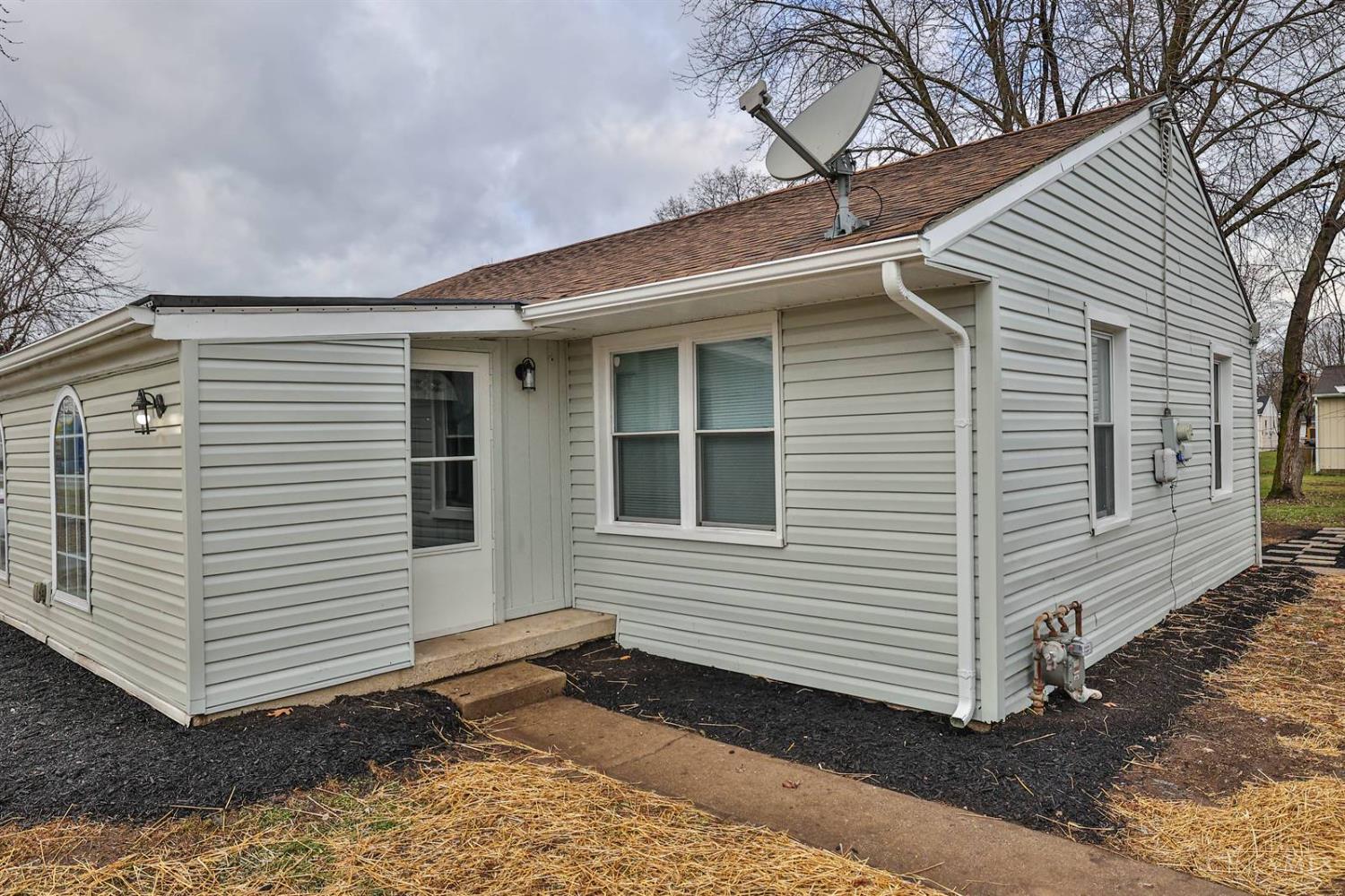 Homes for sale in Middletown, OH | 1309 Oxford State Rd, Middletown, OH 45044 | MLS# 1863862