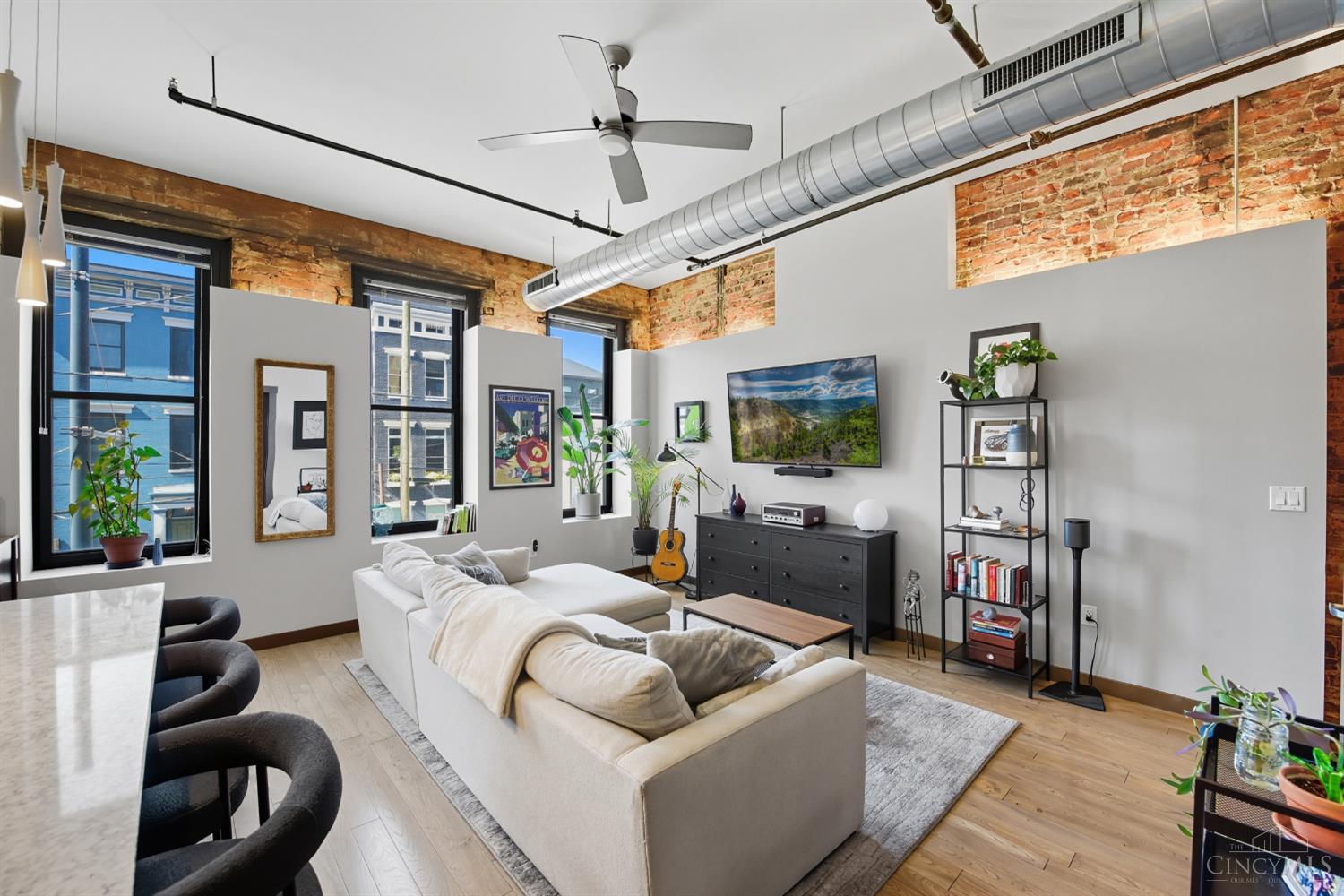 Homes for sale in Cincinnati, OH | 1408 Elm St #3, Cincinnati, OH 45202 | MLS# 1864157