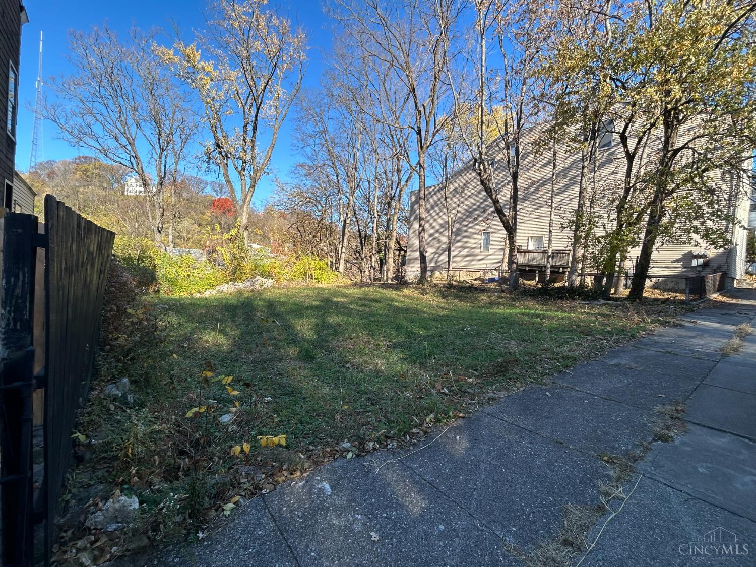 Homes for sale in Cincinnati, OH | 2147 Rice St, Cincinnati, OH 45214 | MLS# 1864163