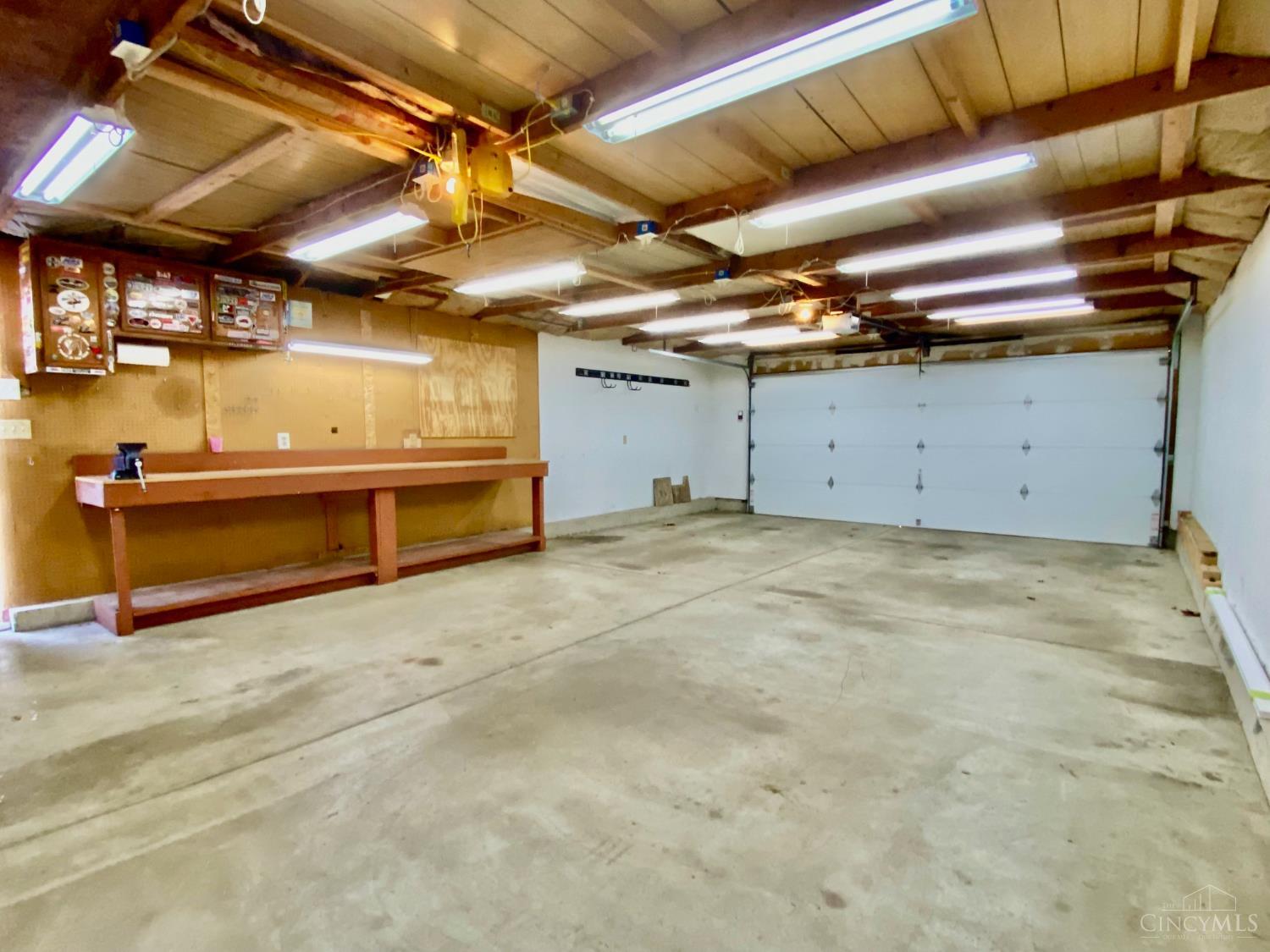 Homes for sale in Kettering, OH | 4441 Wehner Rd, Kettering, OH 45429 | MLS# 1864149