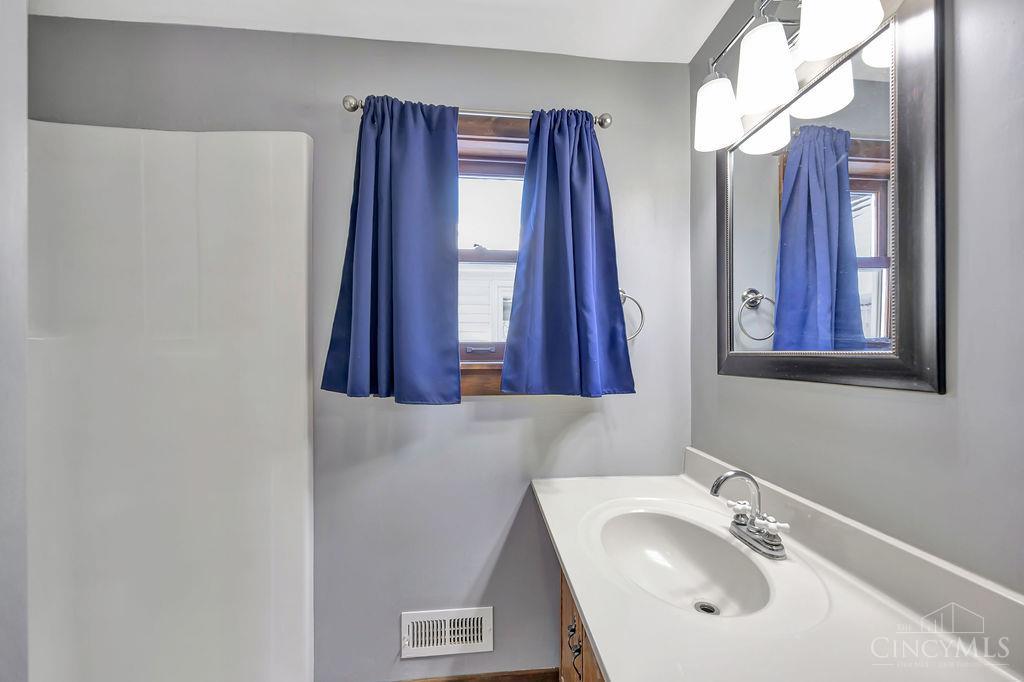 Homes for sale in Oxford Twp, OH | 6391 Morning Sun Rd, Oxford Twp, OH 45056 | MLS# 1864393