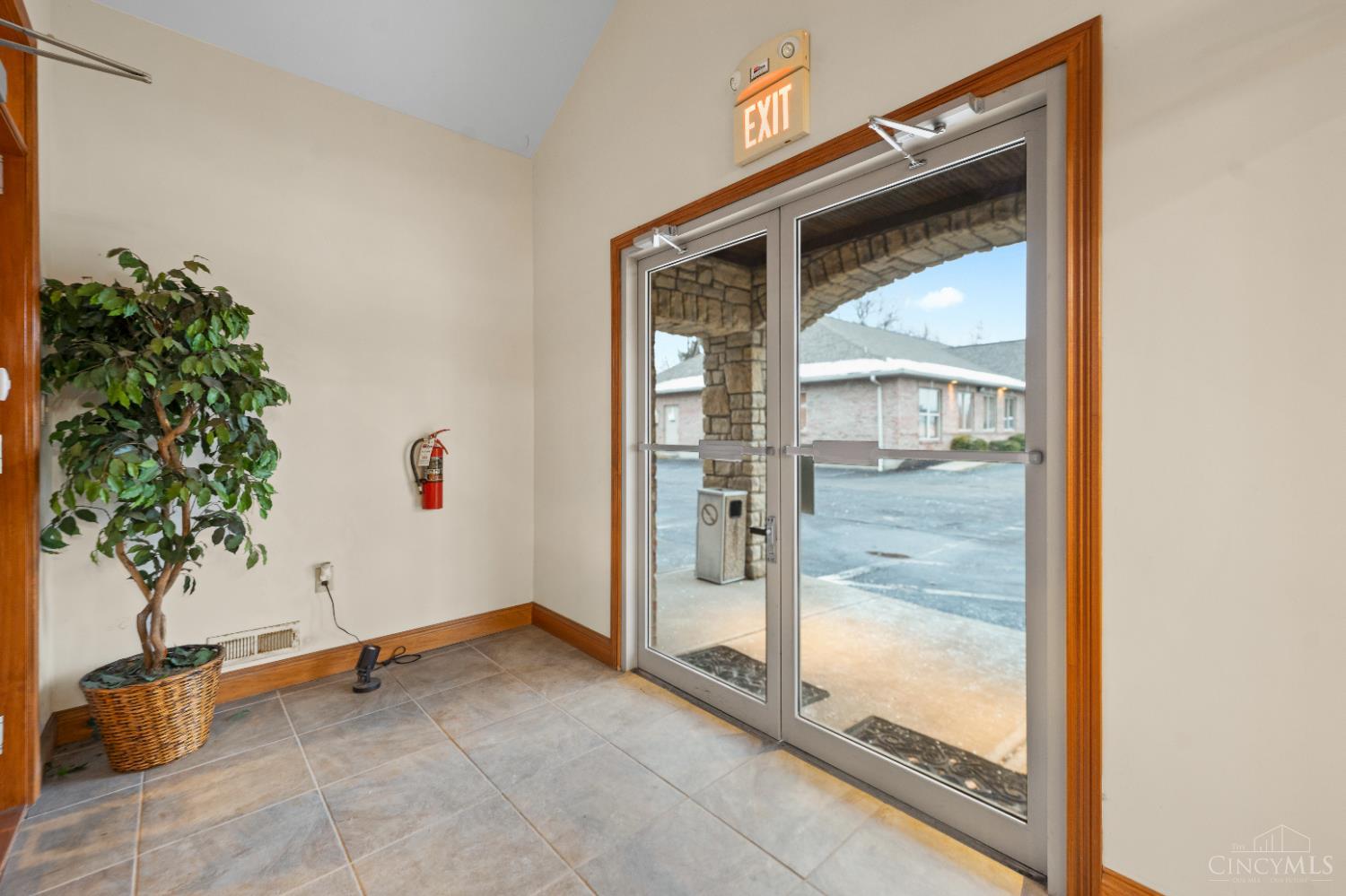 9155 Governors Way #1B, Symmes Twp, OH, 45249 — photo 6