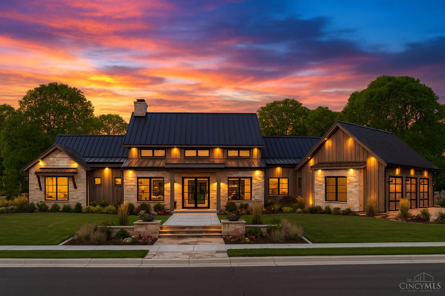 Homes for sale in Indian Hill, OH | 3 Noel Ln, Indian Hill, OH 45243 | MLS# 1864271