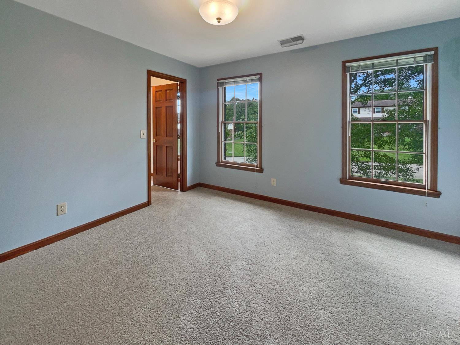 Homes for sale in Colerain Twp, OH | 5410 Desertgold Dr, Colerain Twp, OH 45247 | MLS# 1853723