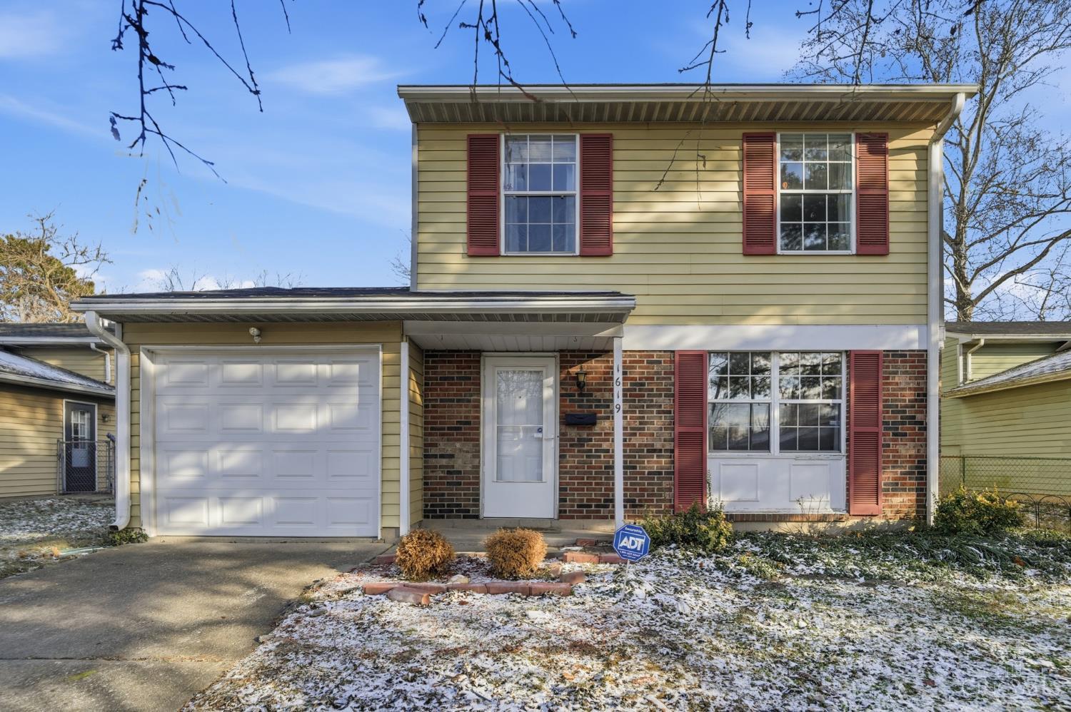 Homes for sale in Middletown, OH | 1619 Carriage Dr, Middletown, OH 45042 | MLS# 1864385