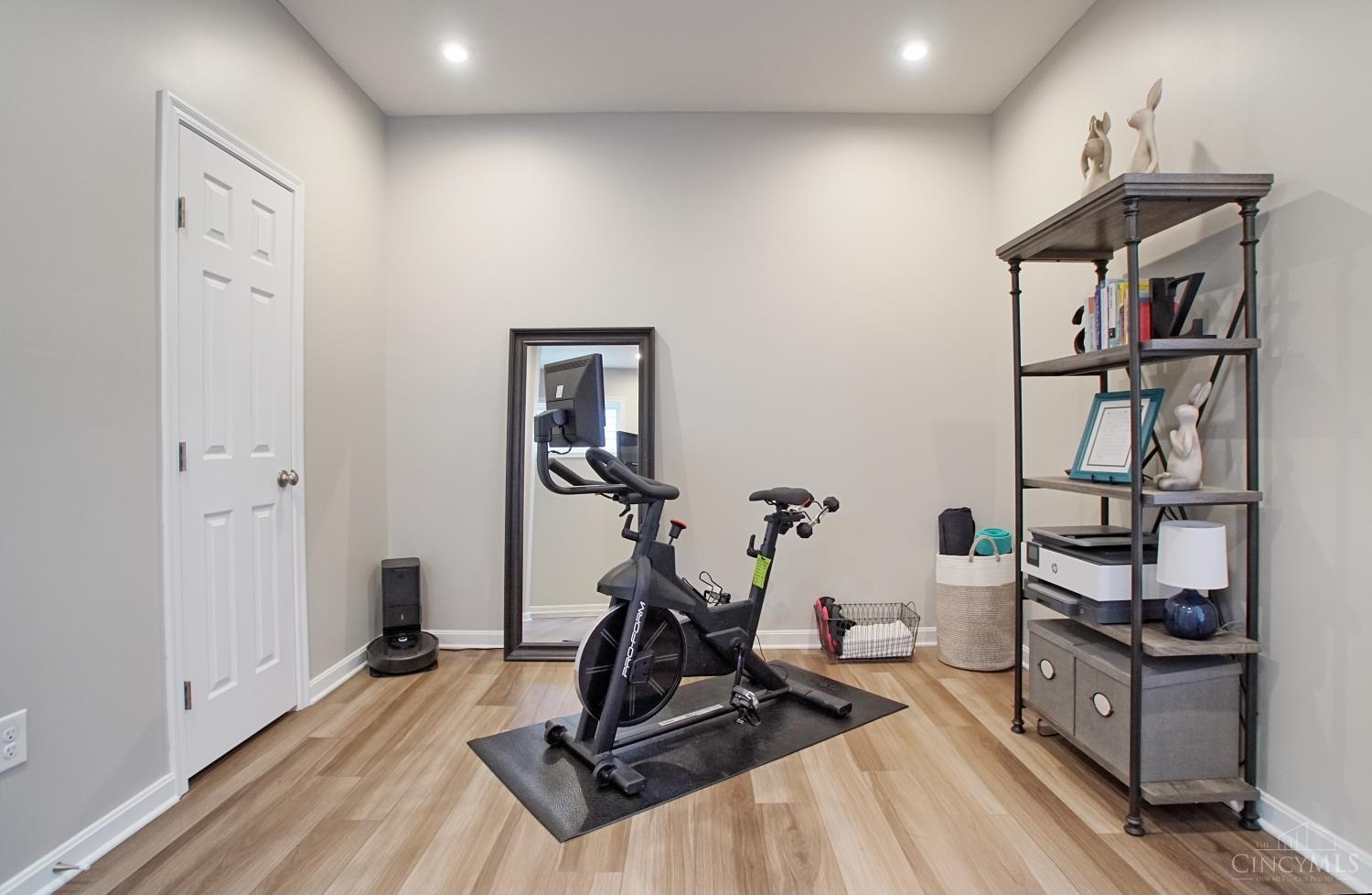 Homes for sale in Miami Twp, OH | 5805 Parkview Ln, Miami Twp, OH 45150 | MLS# 1864560