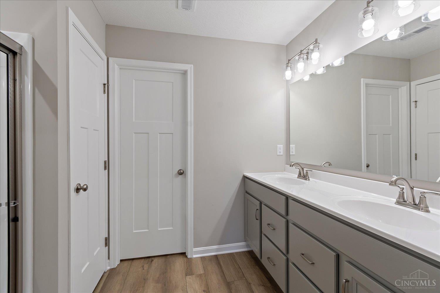 301 Parkview Lane #90301, Miami Twp, OH, 45150 — photo 19