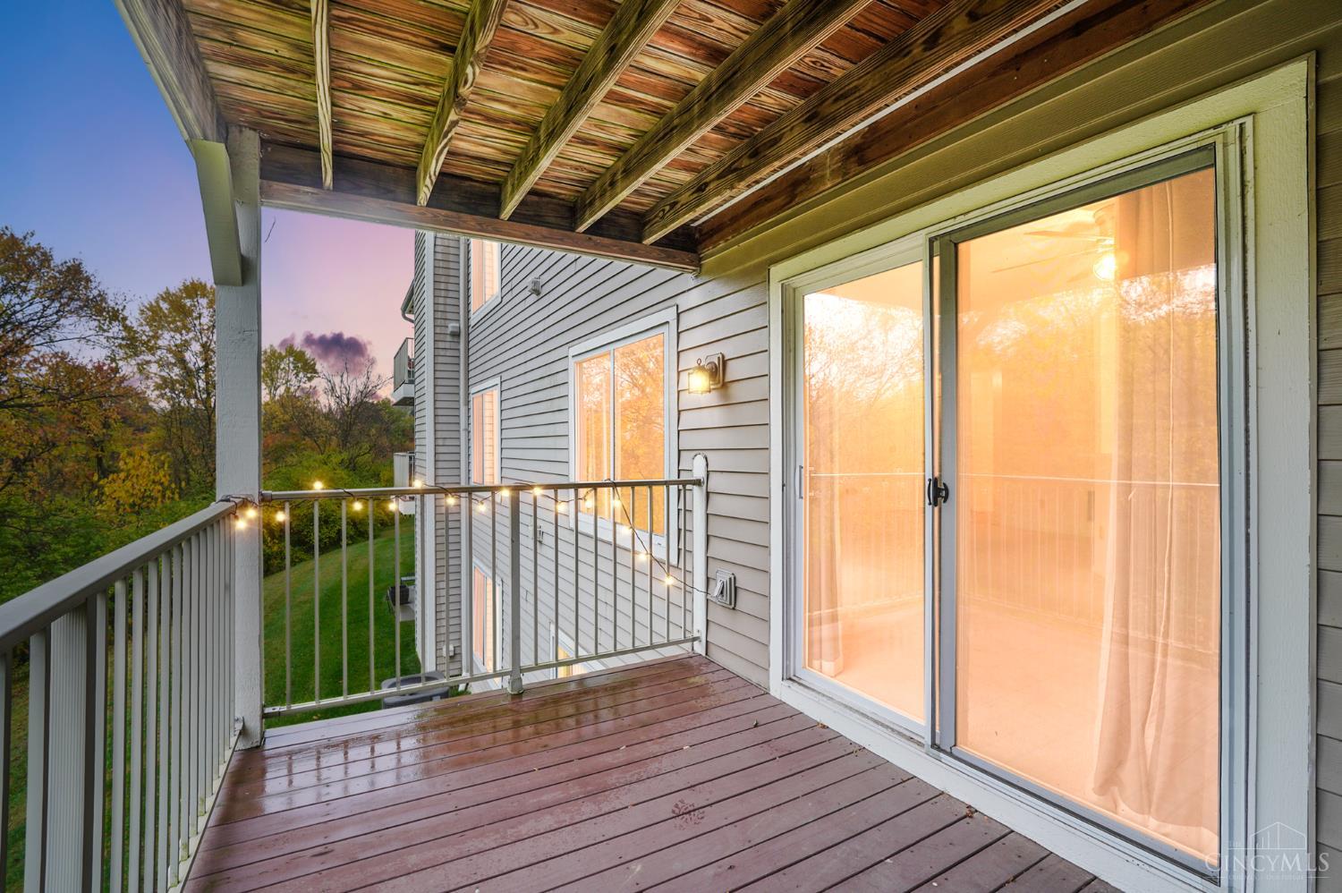 Homes for sale in Springfield Twp., OH | 720 Castlegate Ln #203, Springfield Twp., OH 45231 | MLS# 1864789