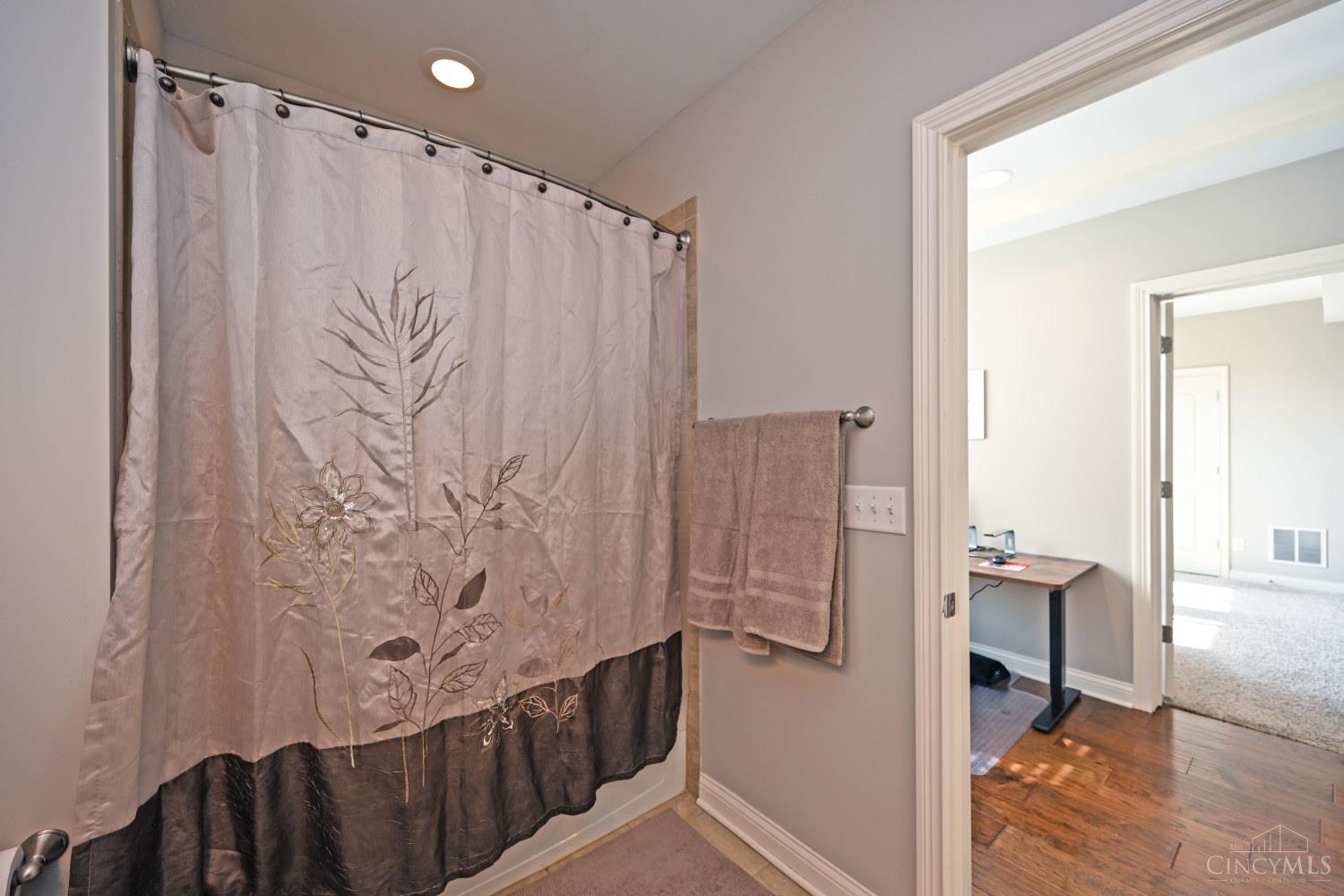 5349 Grand Vista Court, Cincinnati, OH, 45227 — photo 24