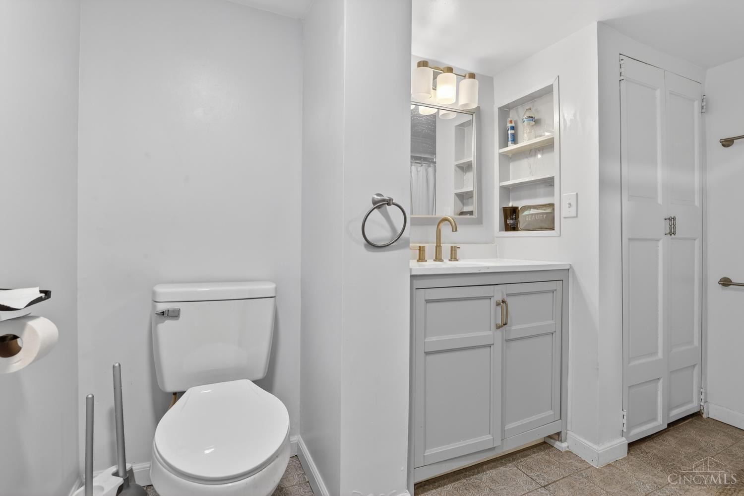 378 Howell Avenue, Cincinnati, OH, 45220 — photo 22