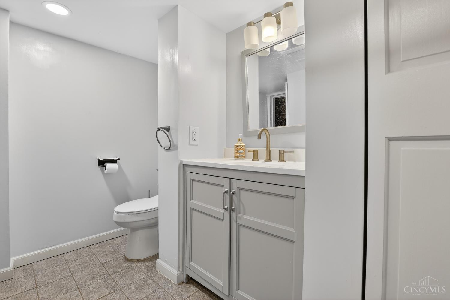 378 Howell Avenue, Cincinnati, OH, 45220 — photo 20