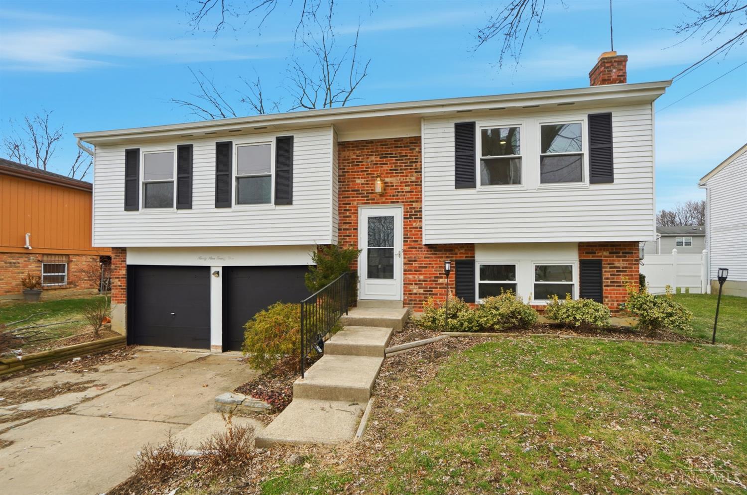 Homes for sale in Colerain Twp, OH | 9925 Grasscreek Ct, Colerain Twp, OH 45231 | MLS# 1865125