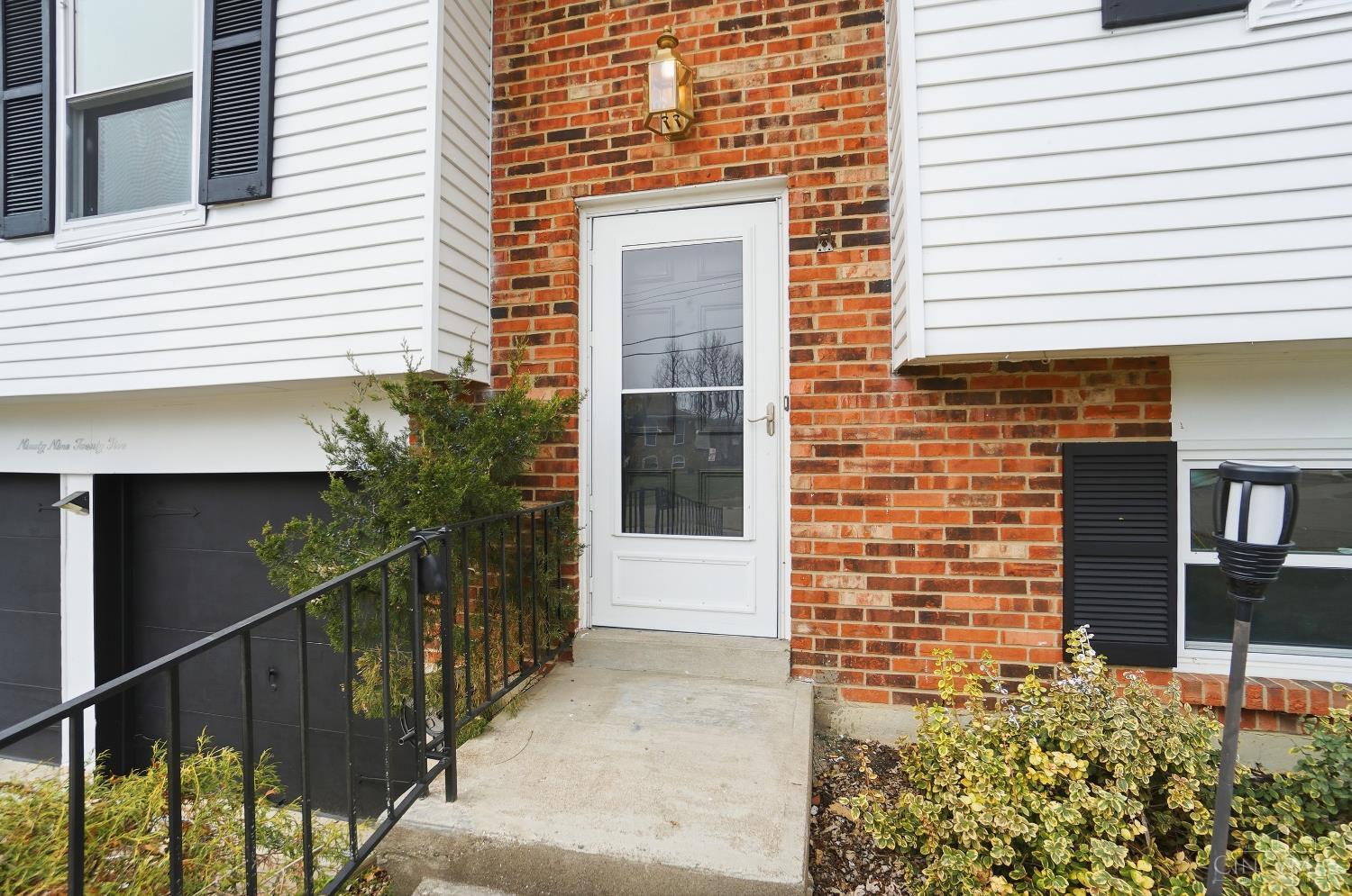 Homes for sale in Colerain Twp, OH | 9925 Grasscreek Ct, Colerain Twp, OH 45231 | MLS# 1865125