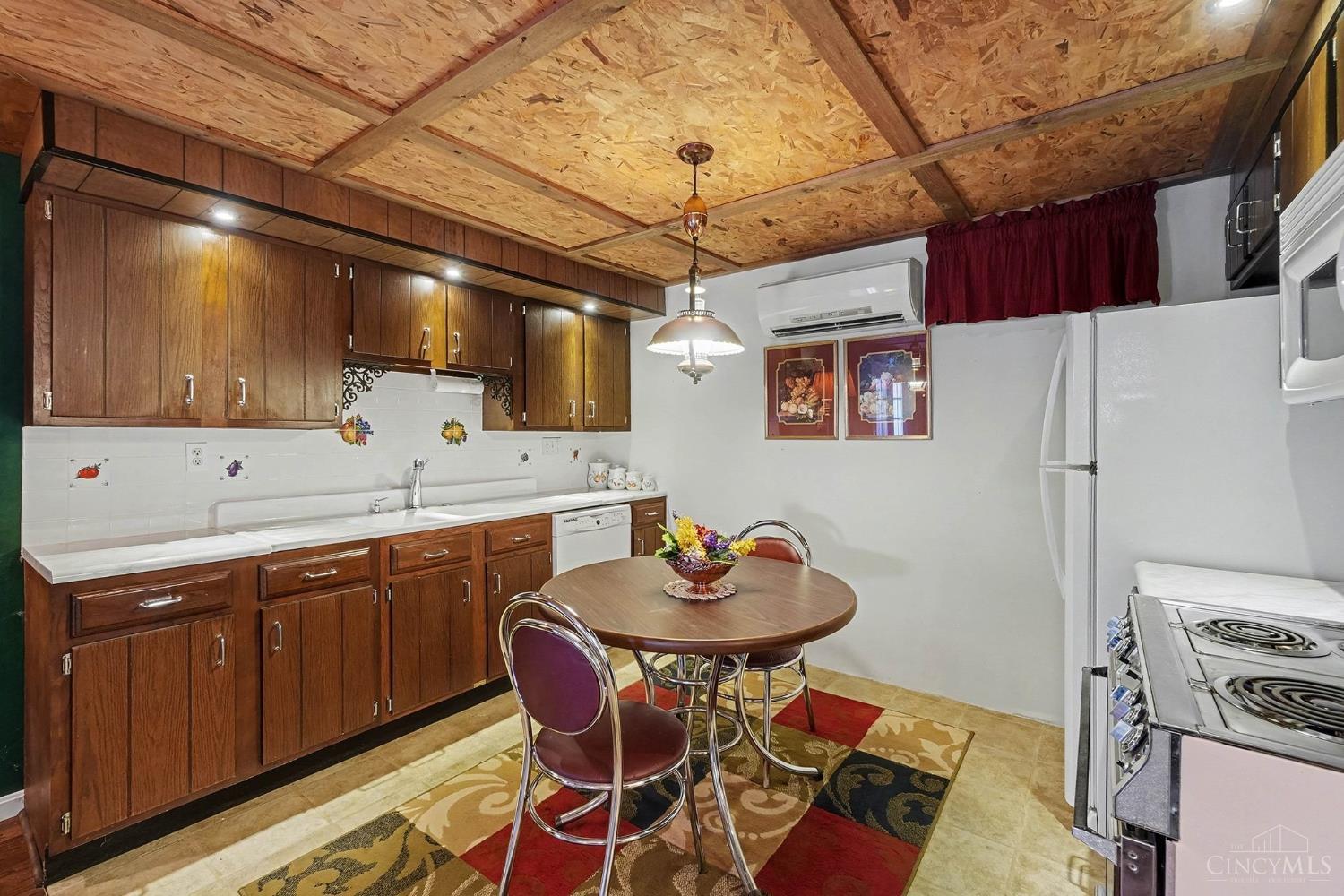 2526 Stahlheber Road