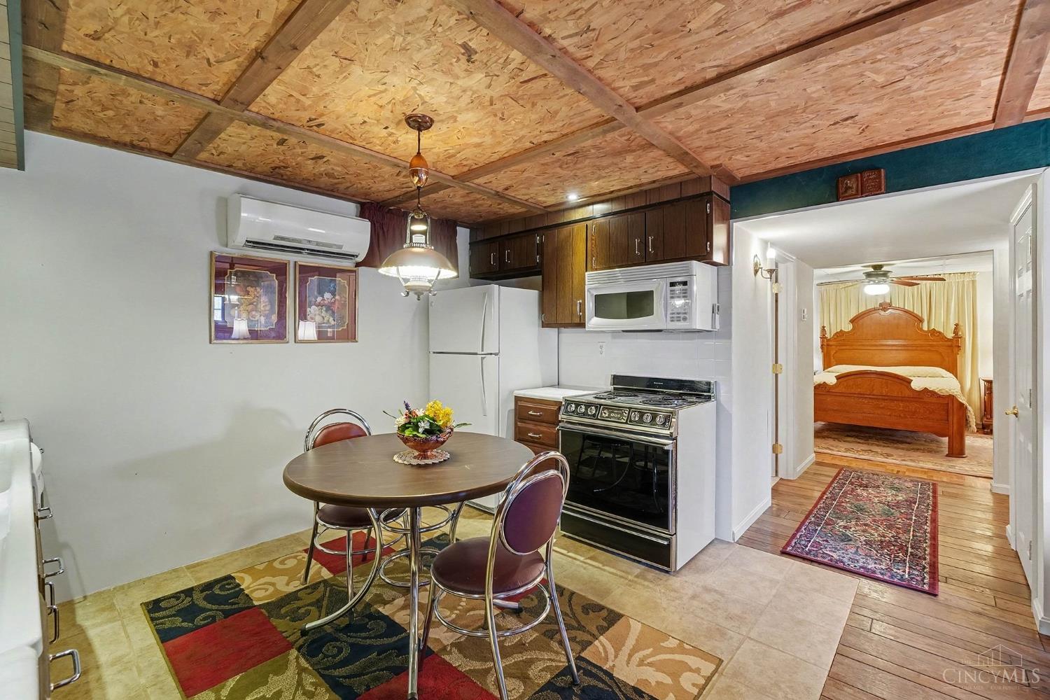 2526 Stahlheber Road